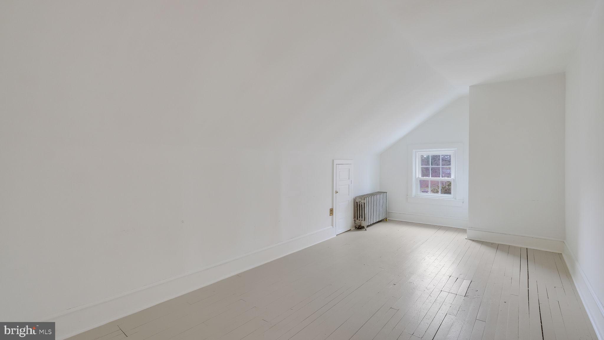 PEBBLE HILL - Residential