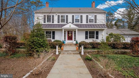 Photo of 563 Pebble Hill Road, DOYLESTOWN, PA 18901 (MLS # PABU2115250)