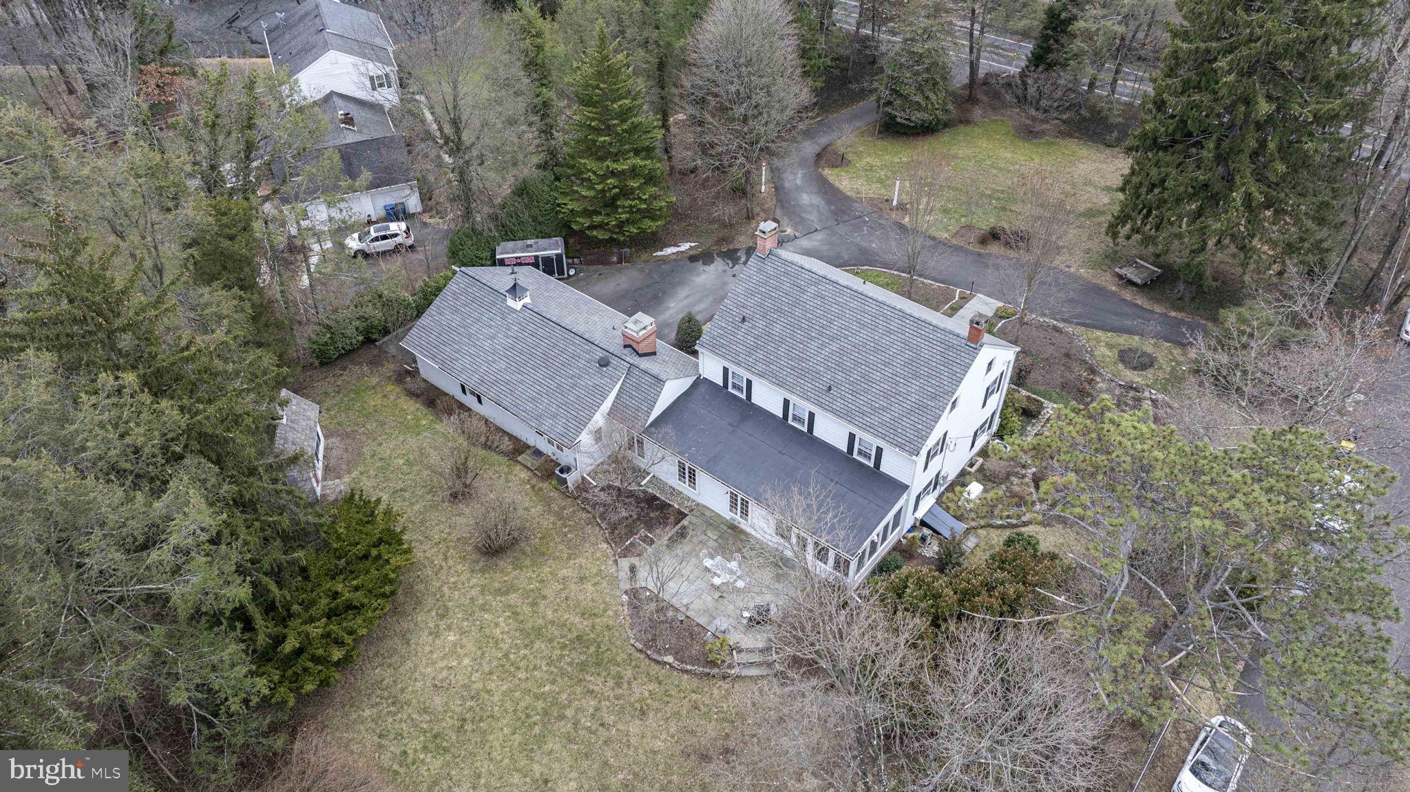 PEBBLE HILL - Residential