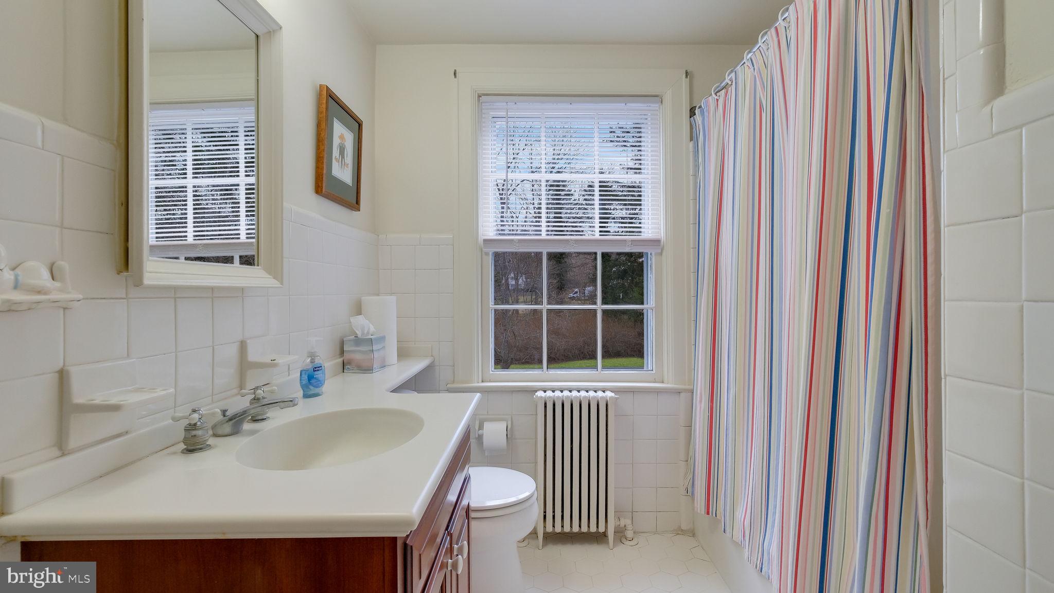 PEBBLE HILL - Residential