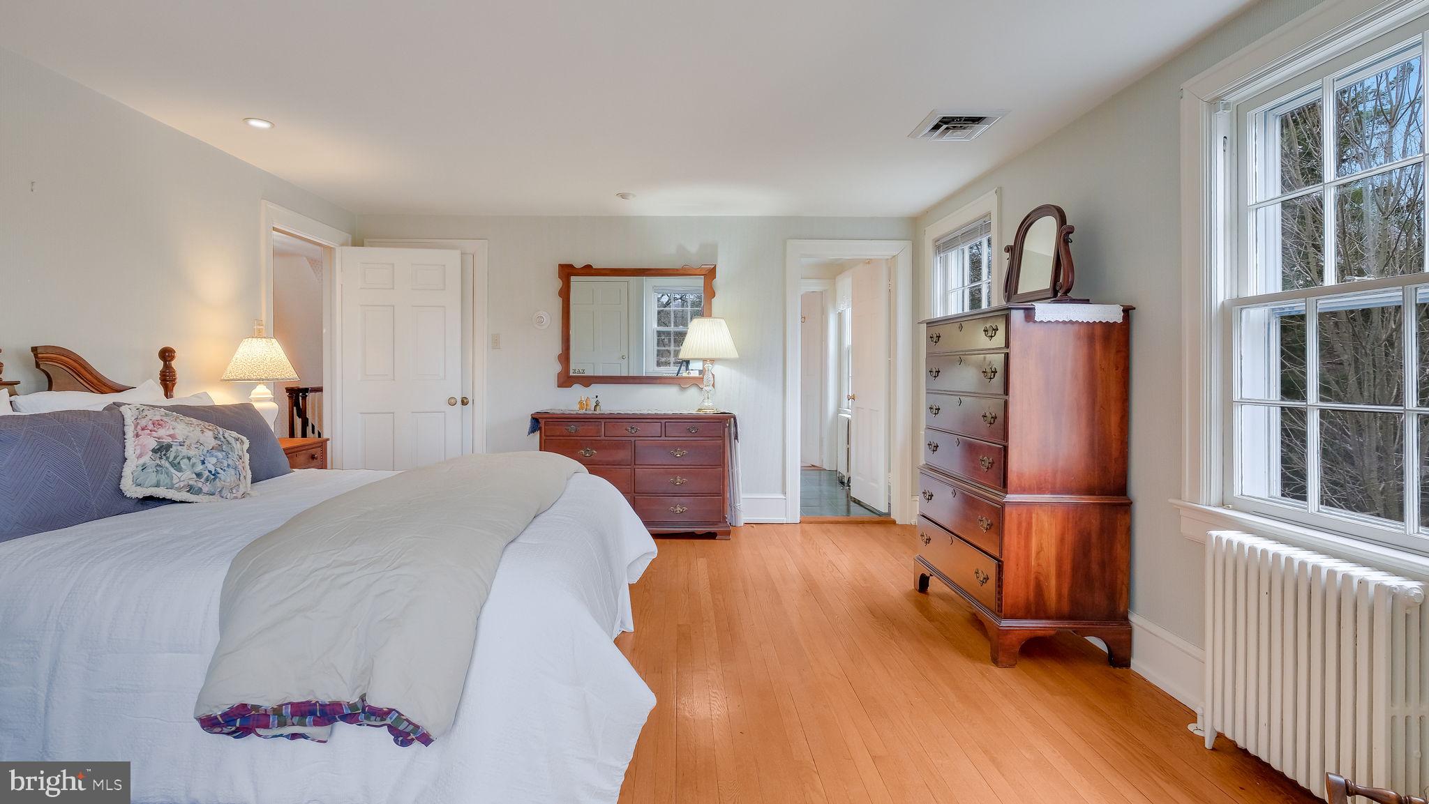 PEBBLE HILL - Residential