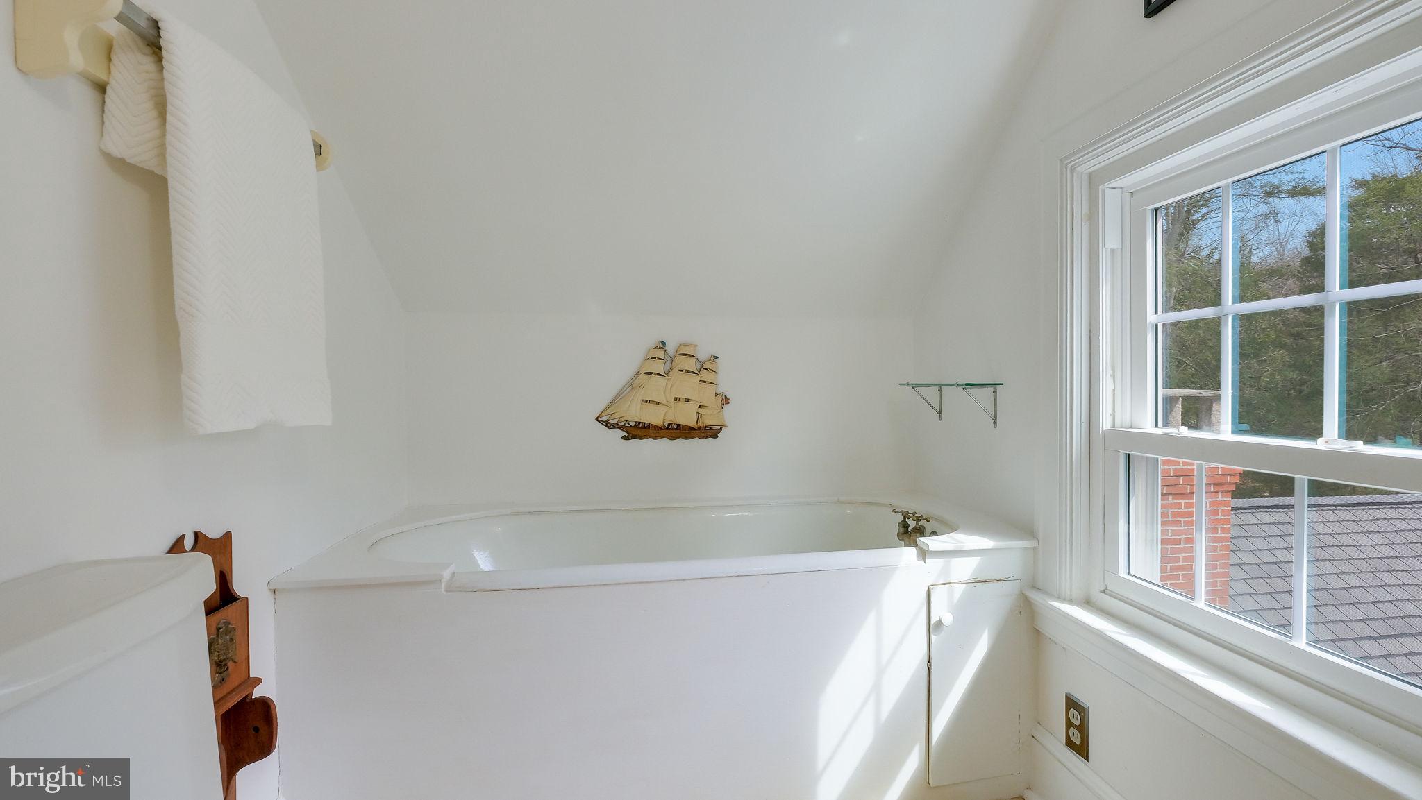 PEBBLE HILL - Residential