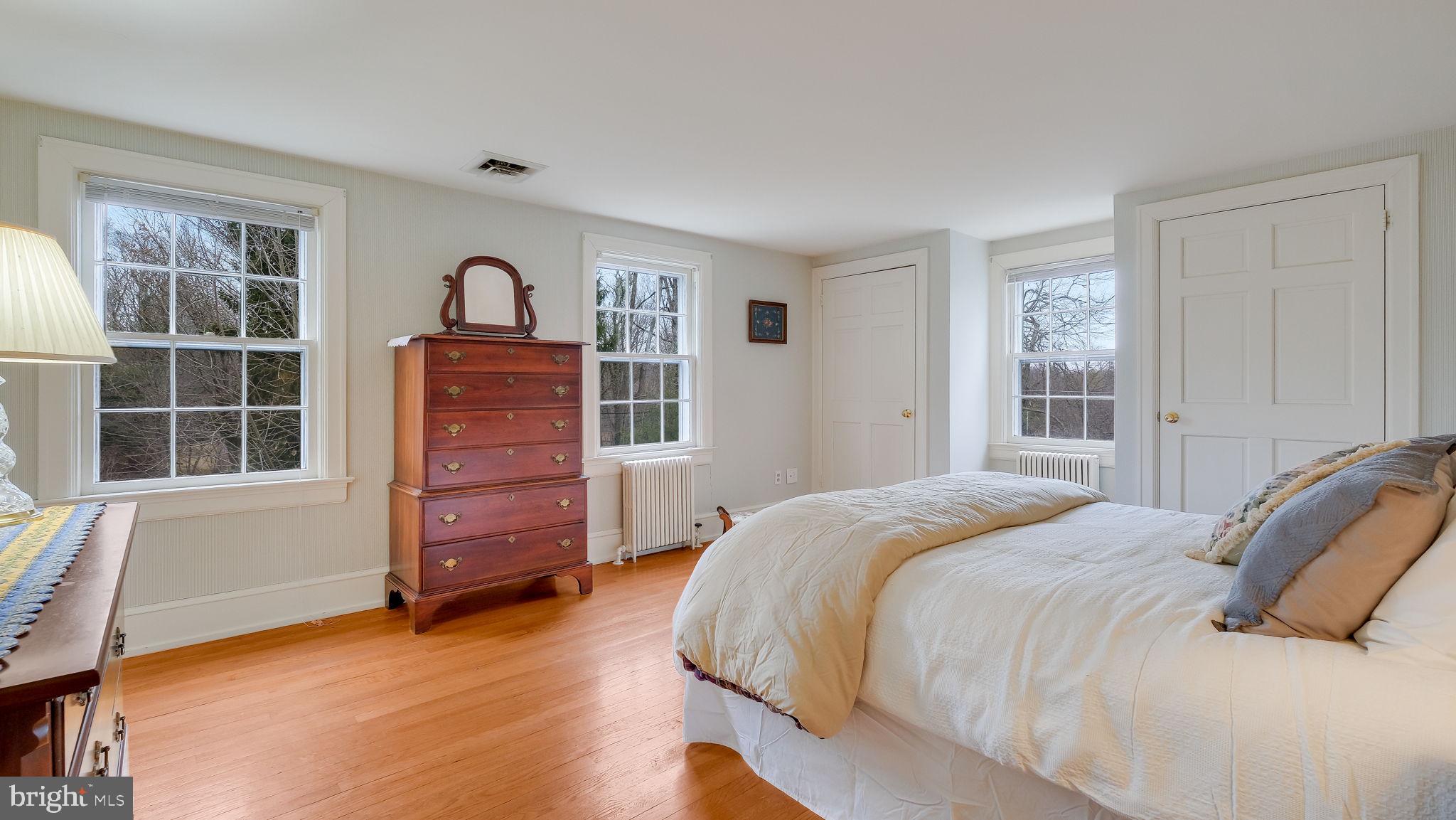 PEBBLE HILL - Residential