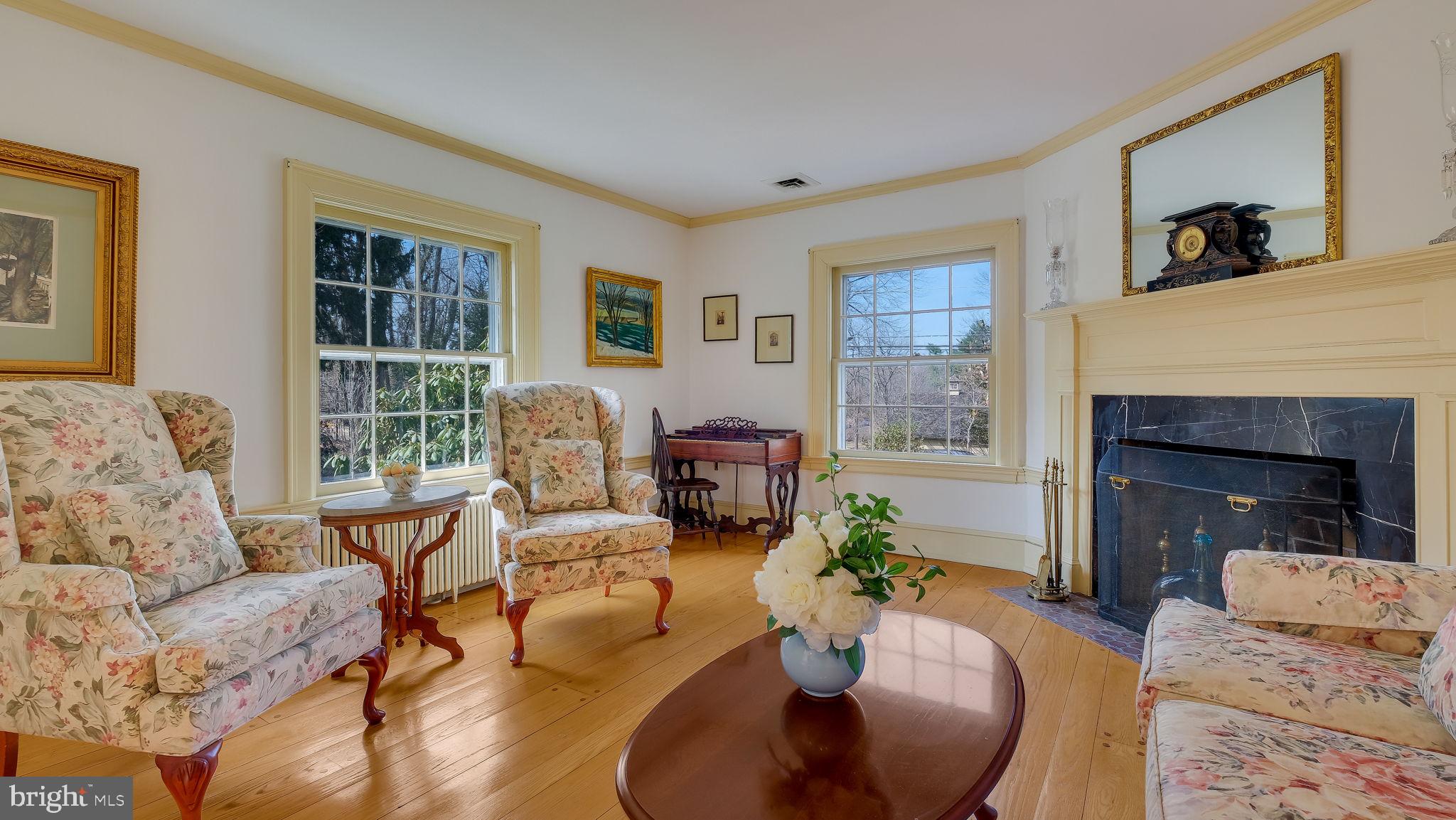 PEBBLE HILL - Residential