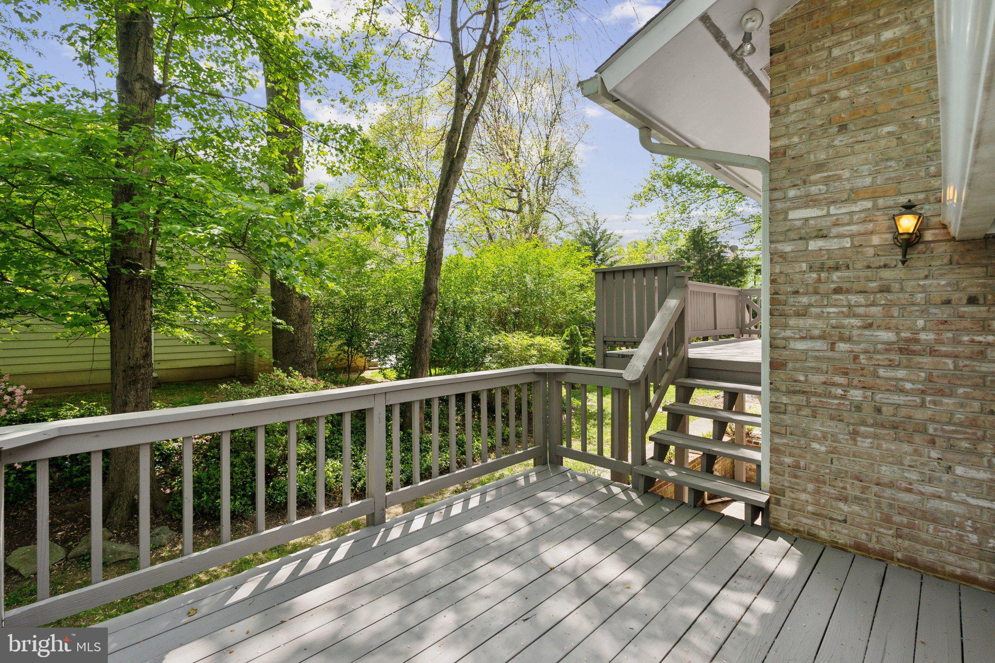 CARDEROCK SPRINGS - Residential