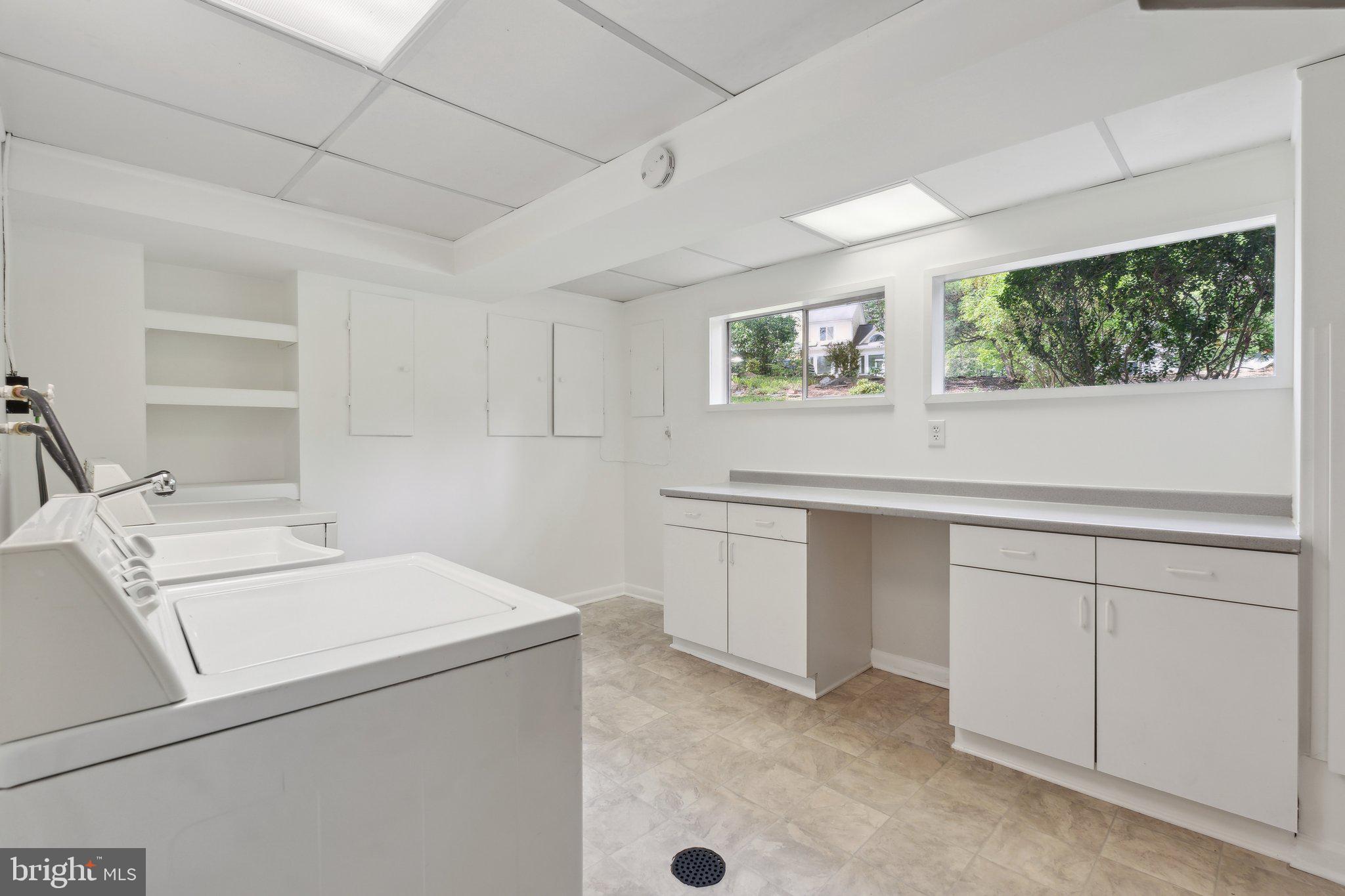 CARDEROCK SPRINGS - Residential