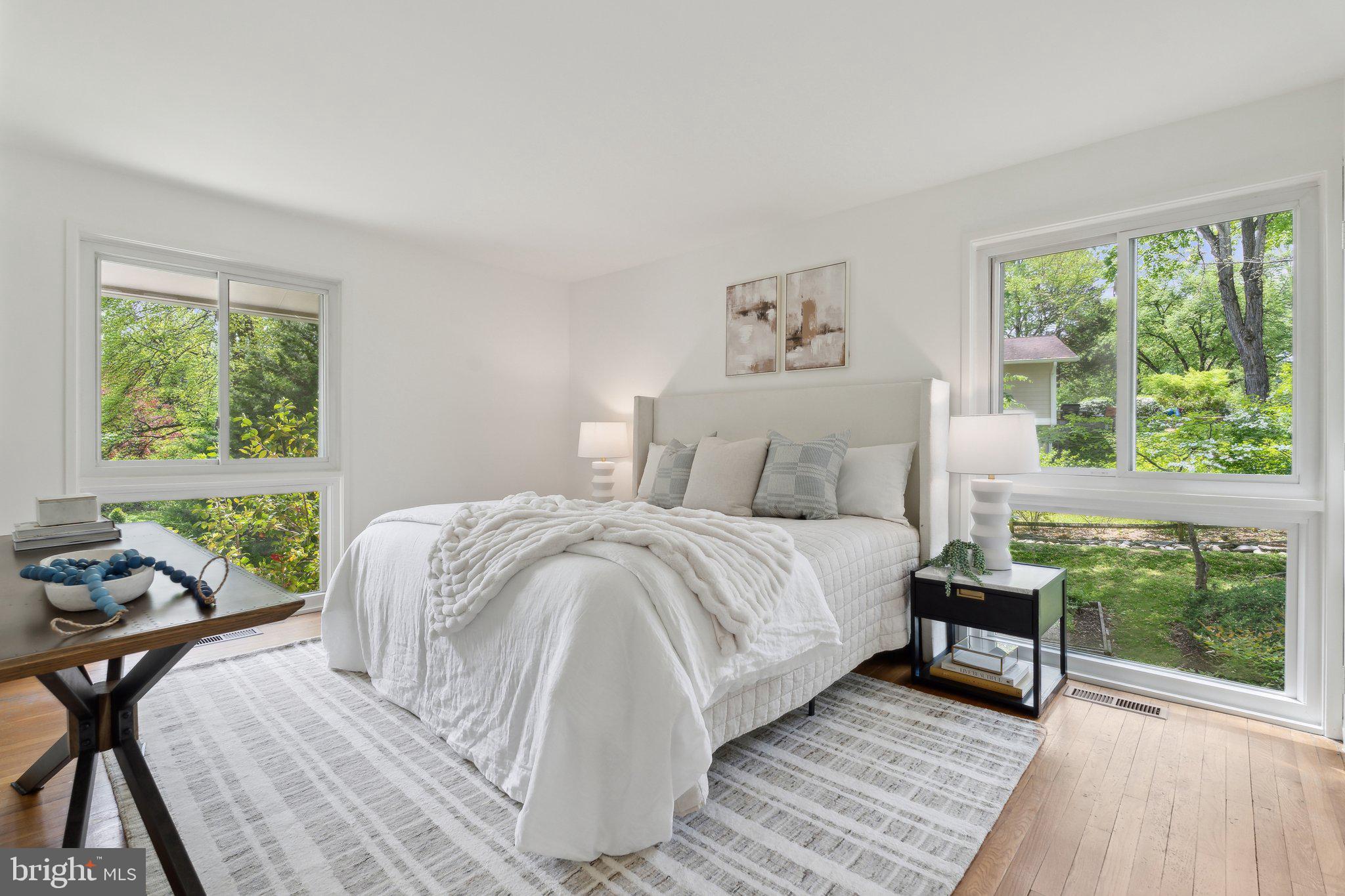 CARDEROCK SPRINGS - Residential