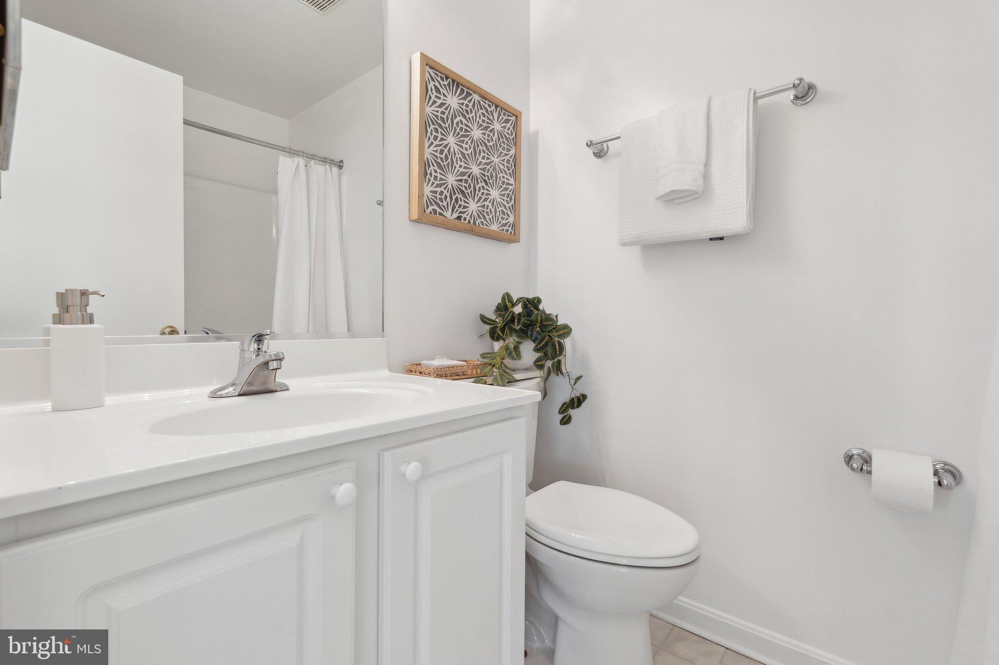 CARDEROCK SPRINGS - Residential