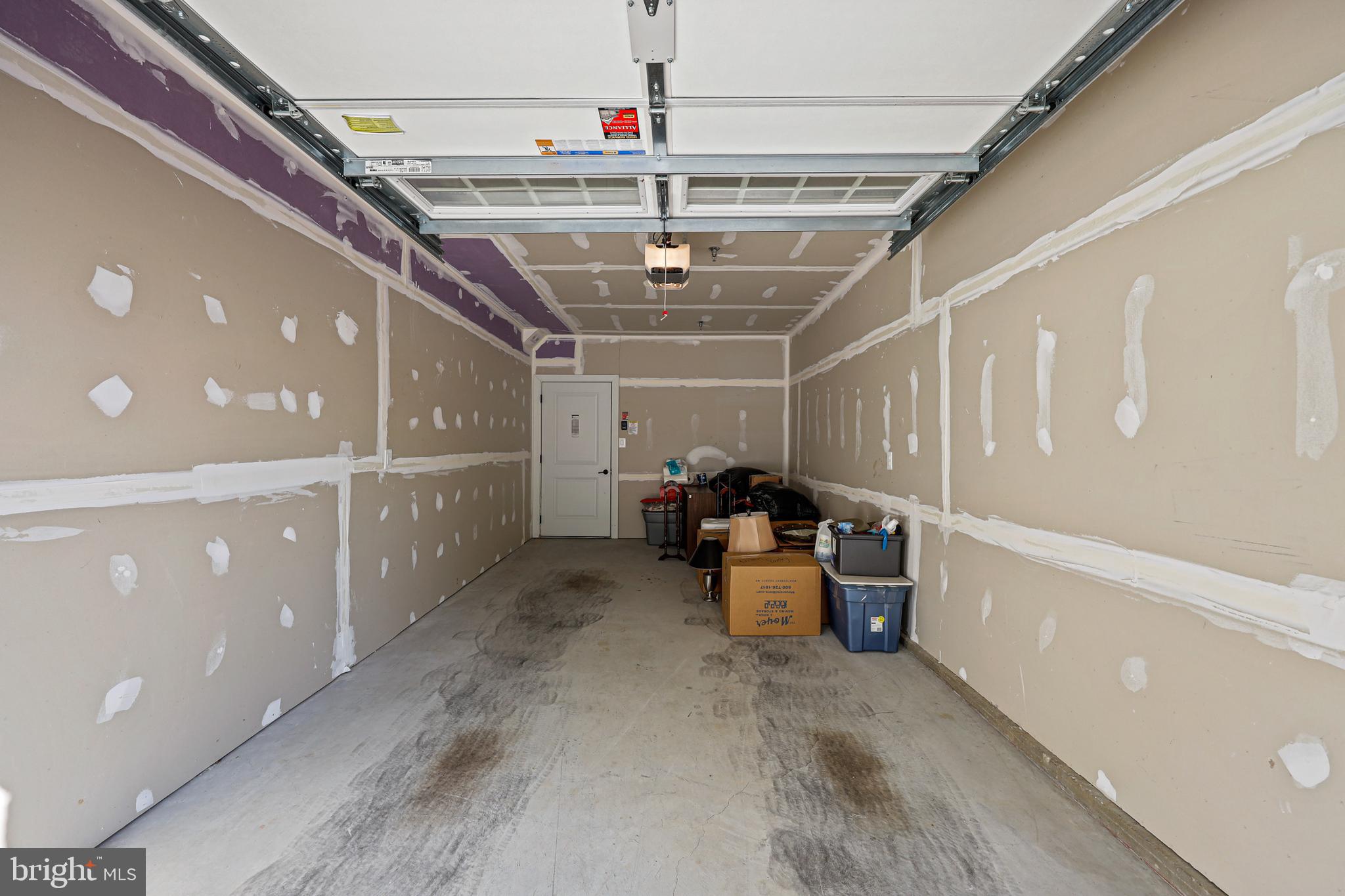 ELLICOTTS RETREAT - Residential