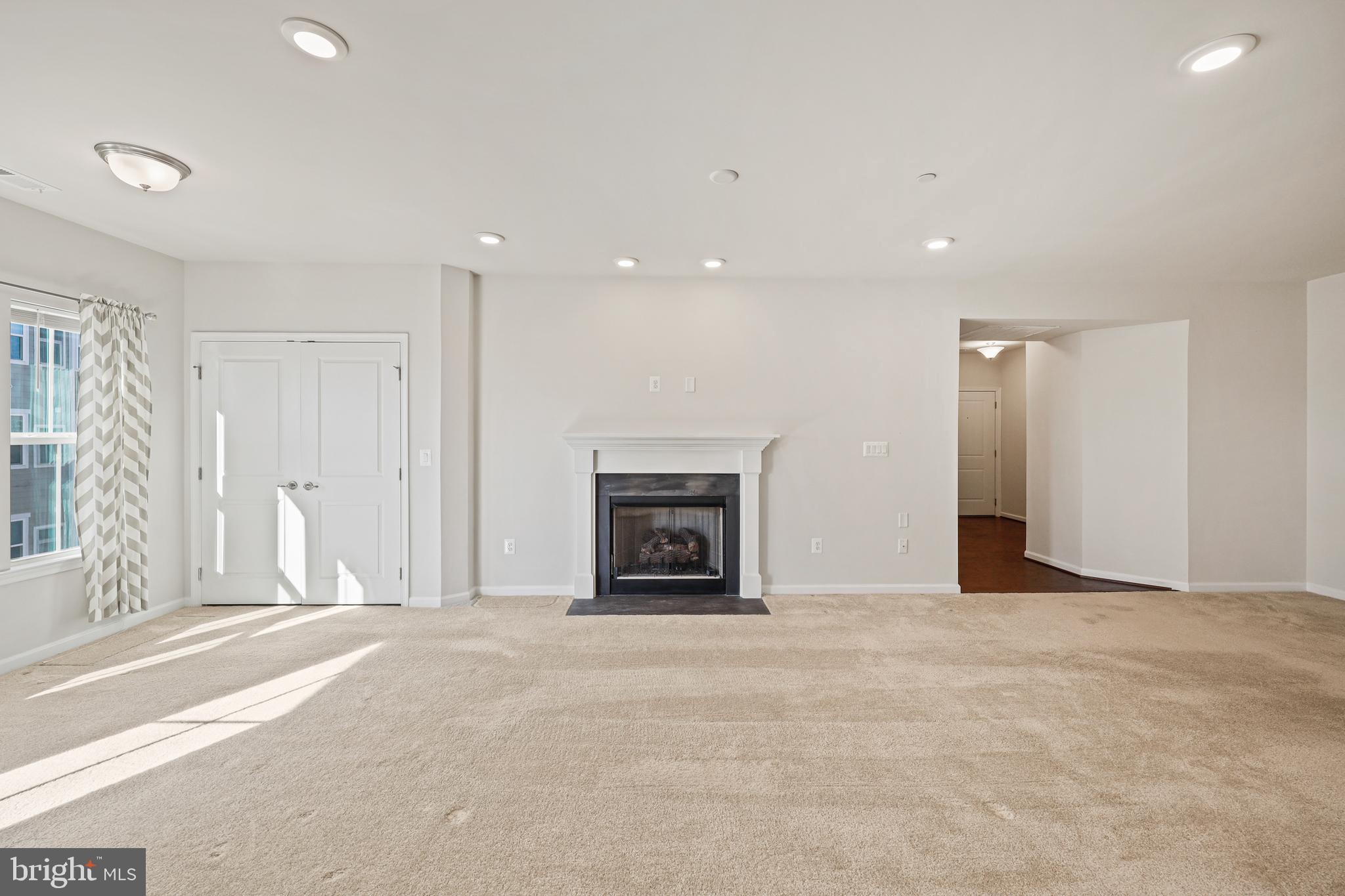 ELLICOTTS RETREAT - Residential