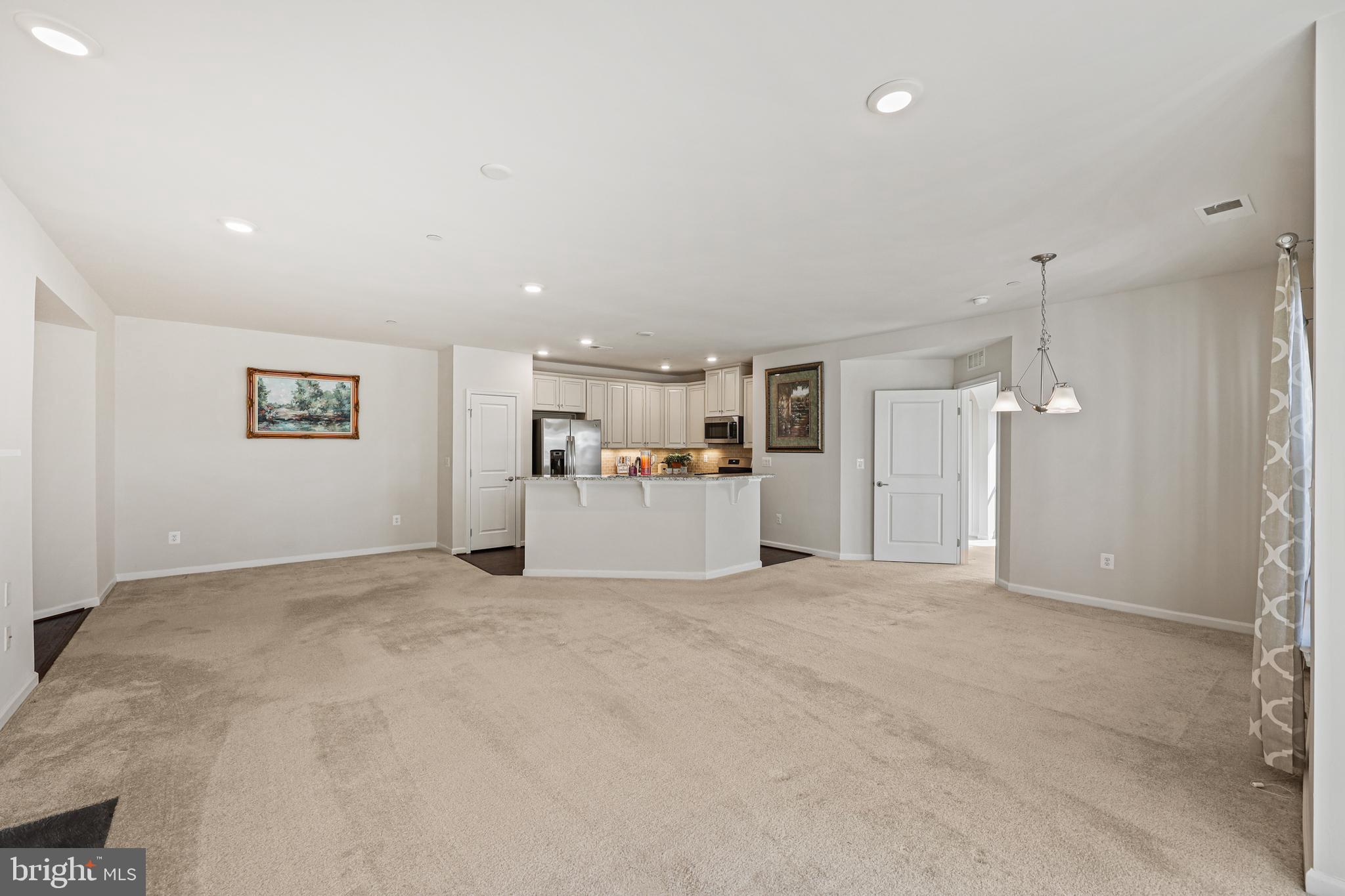 ELLICOTTS RETREAT - Residential