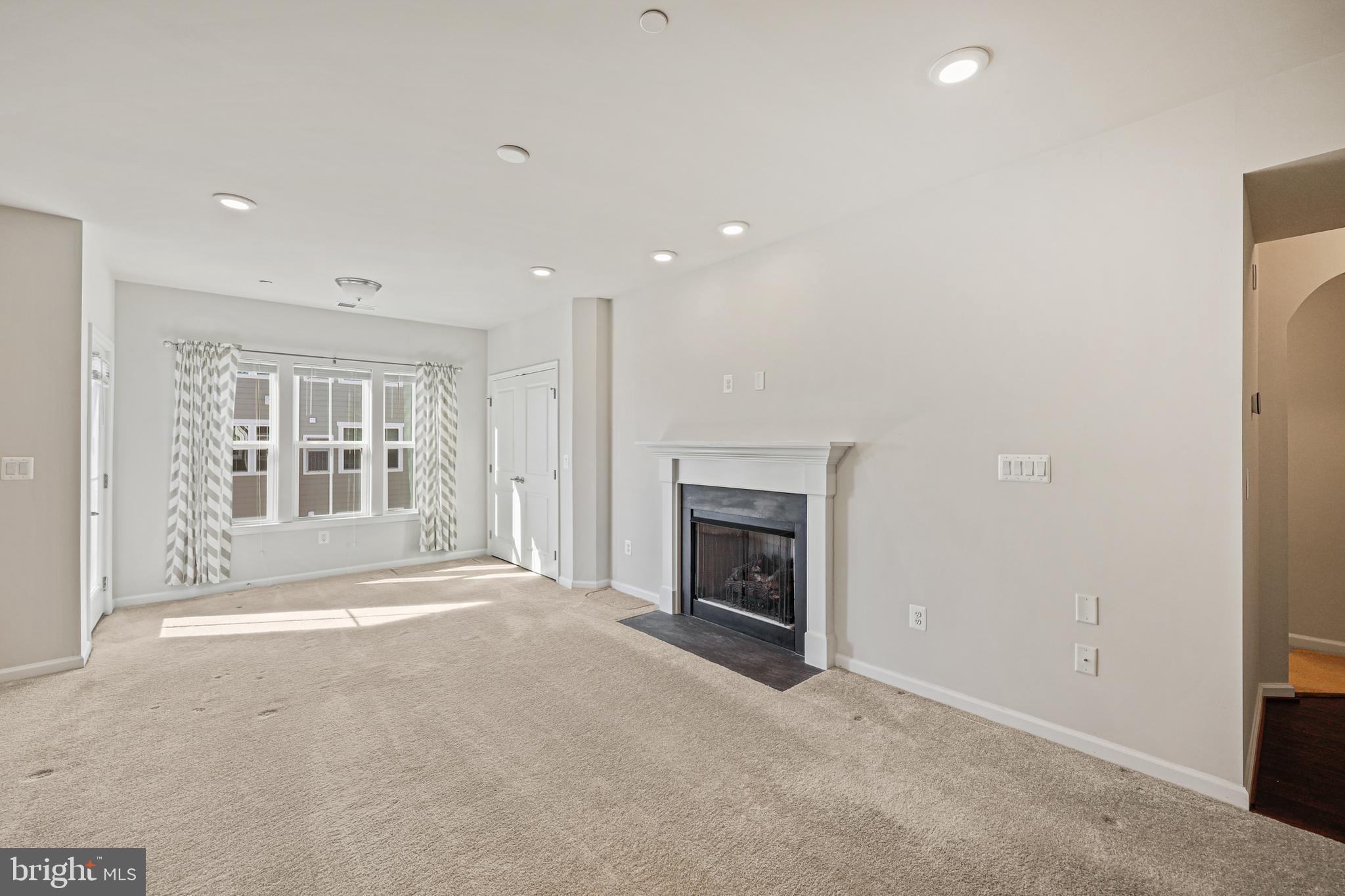 ELLICOTTS RETREAT - Residential