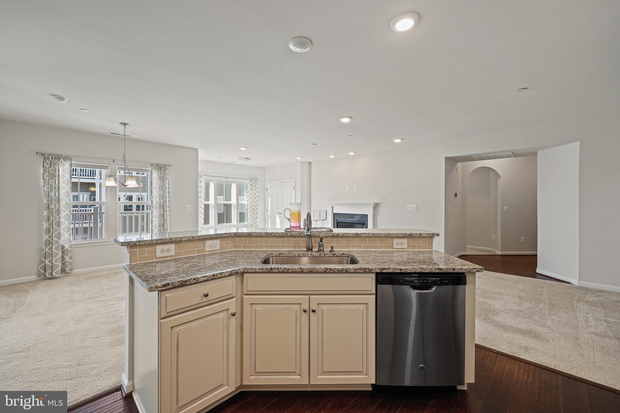 ELLICOTTS RETREAT - Residential