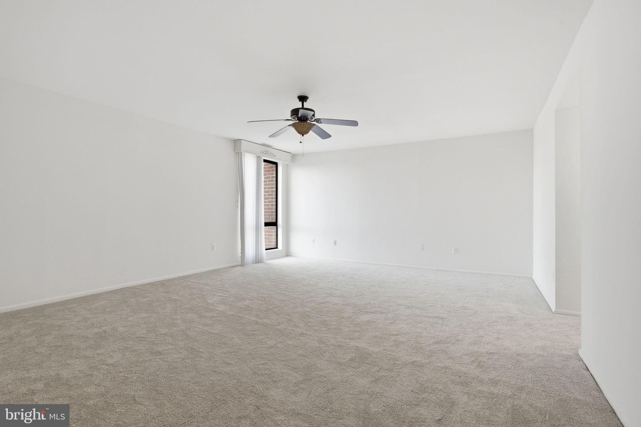 SUBURBAN OAKS - Residential