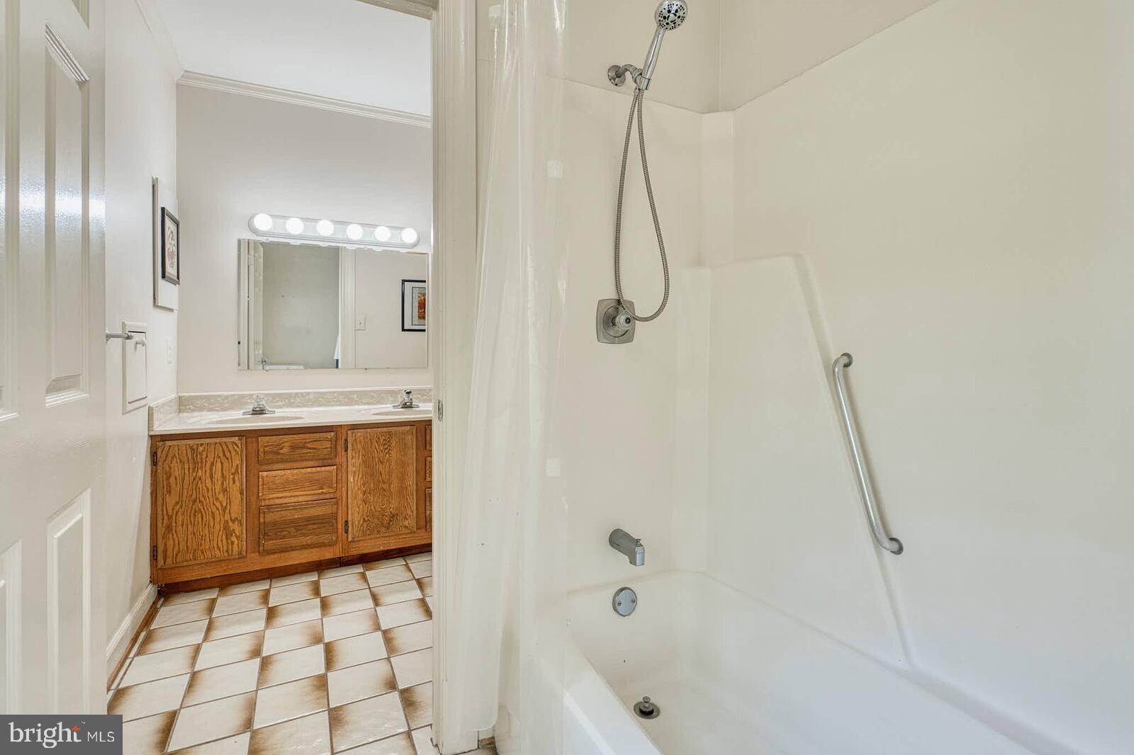 BRADLEY FARMS - Residential