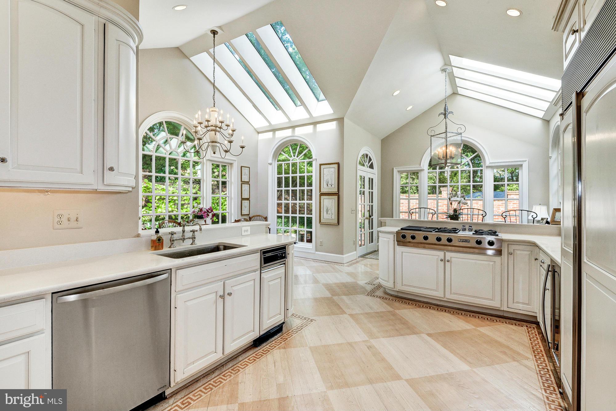 OLDE SWINKS MILL ESTATES - Residential