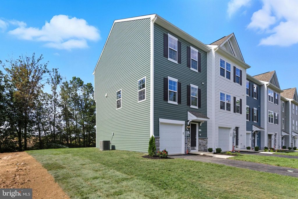 Photo of 151 Homestead Drive, HANOVER, PA 17331 (MLS # PAYK2090662)