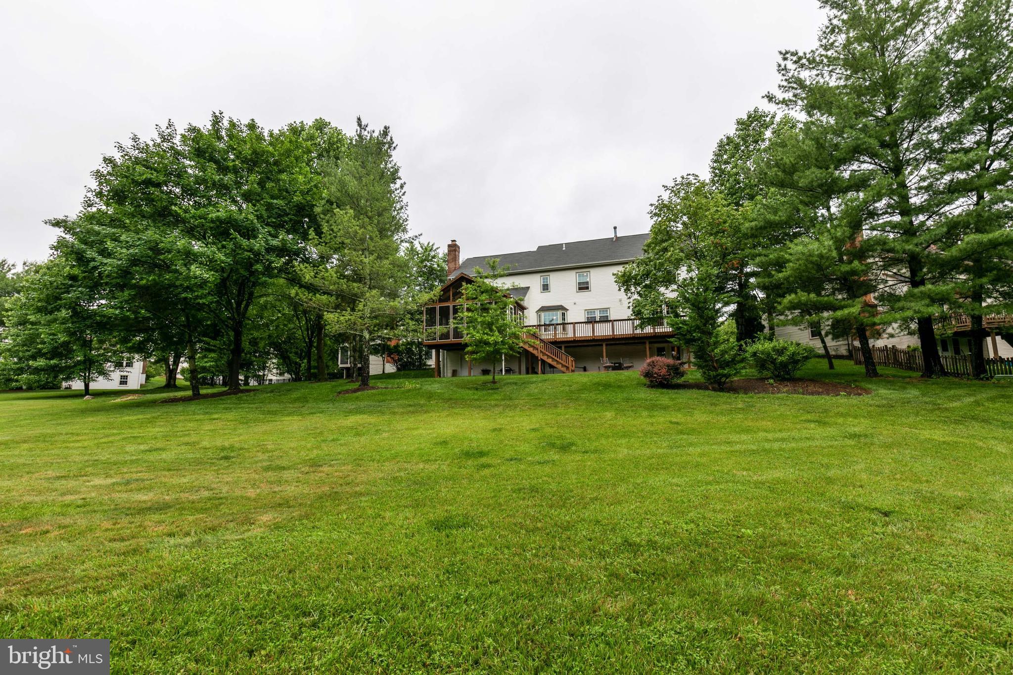 ASHBURN VILLAGE - Residential