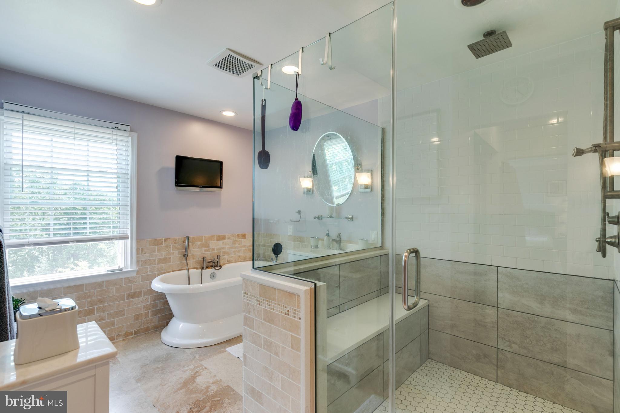 ASHBURN VILLAGE - Residential