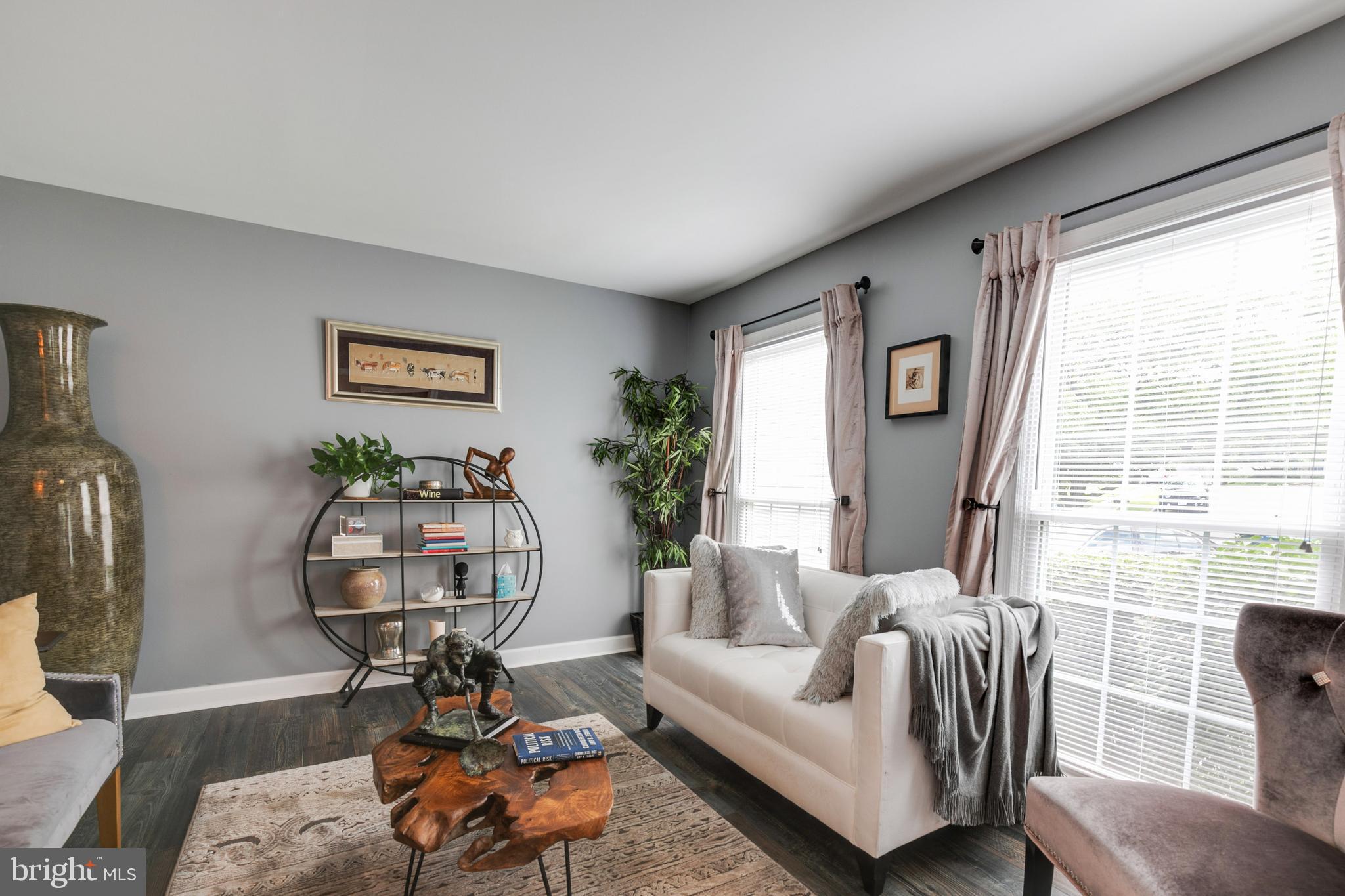 ASHBURN VILLAGE - Residential