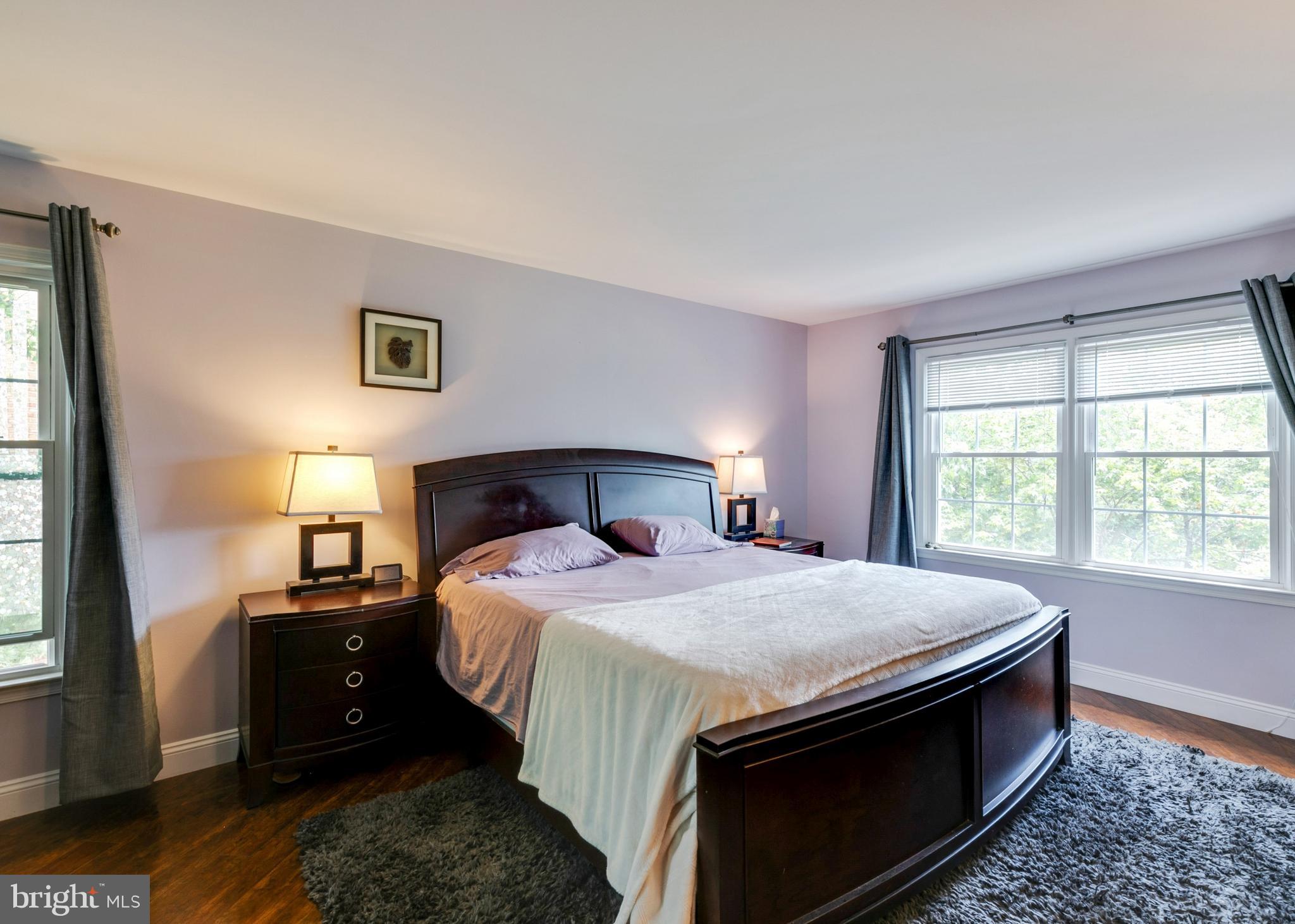 ASHBURN VILLAGE - Residential