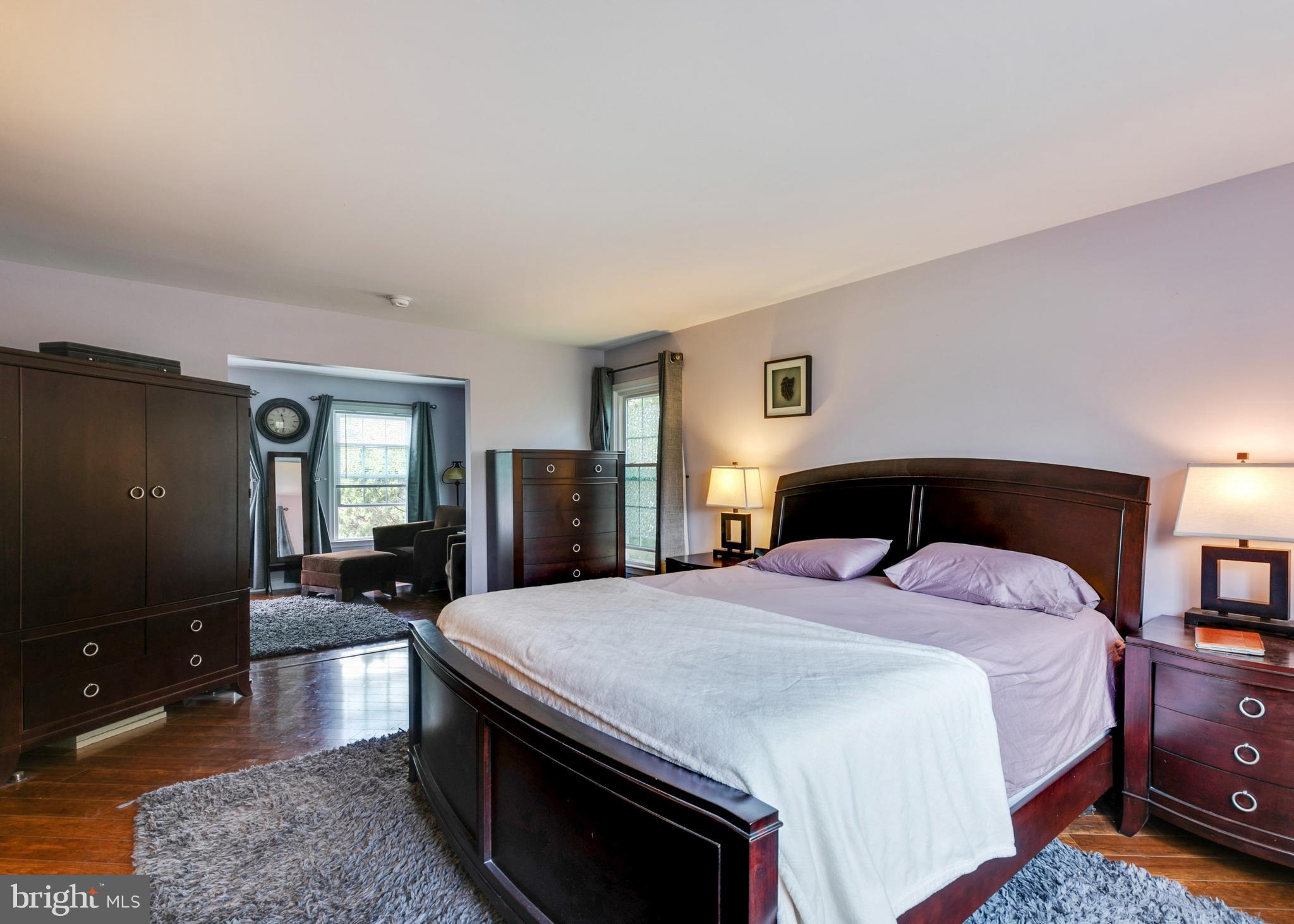 ASHBURN VILLAGE - Residential