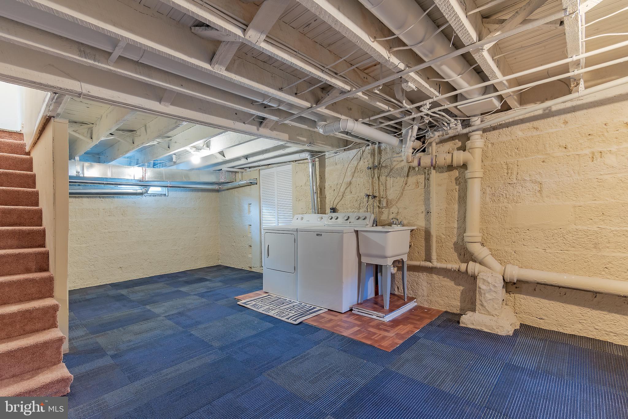 WASHINGTON GROVE - Residential