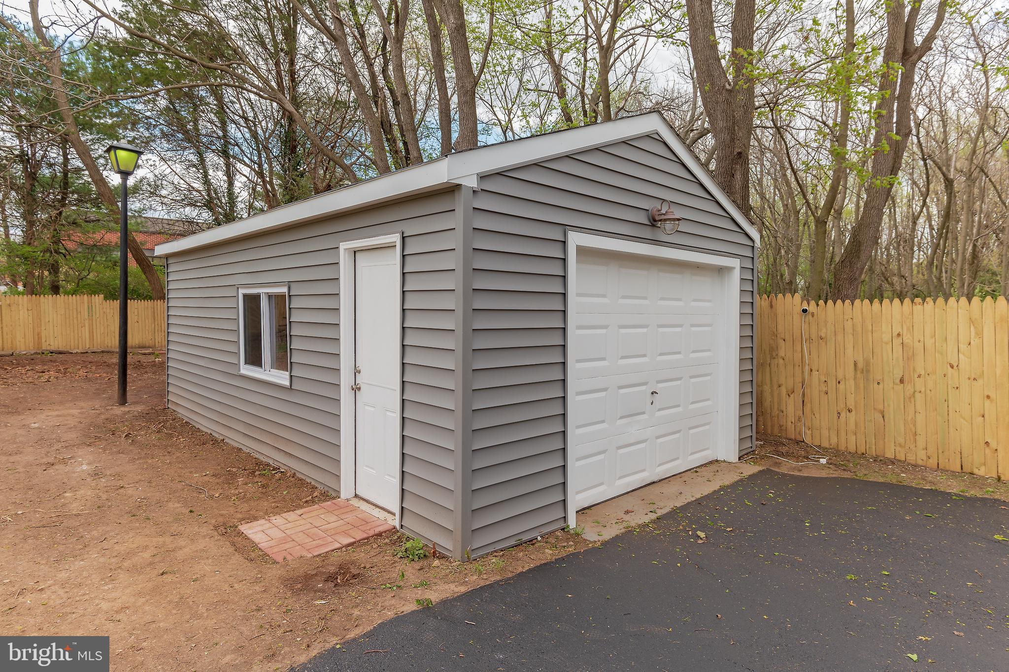 WASHINGTON GROVE - Residential