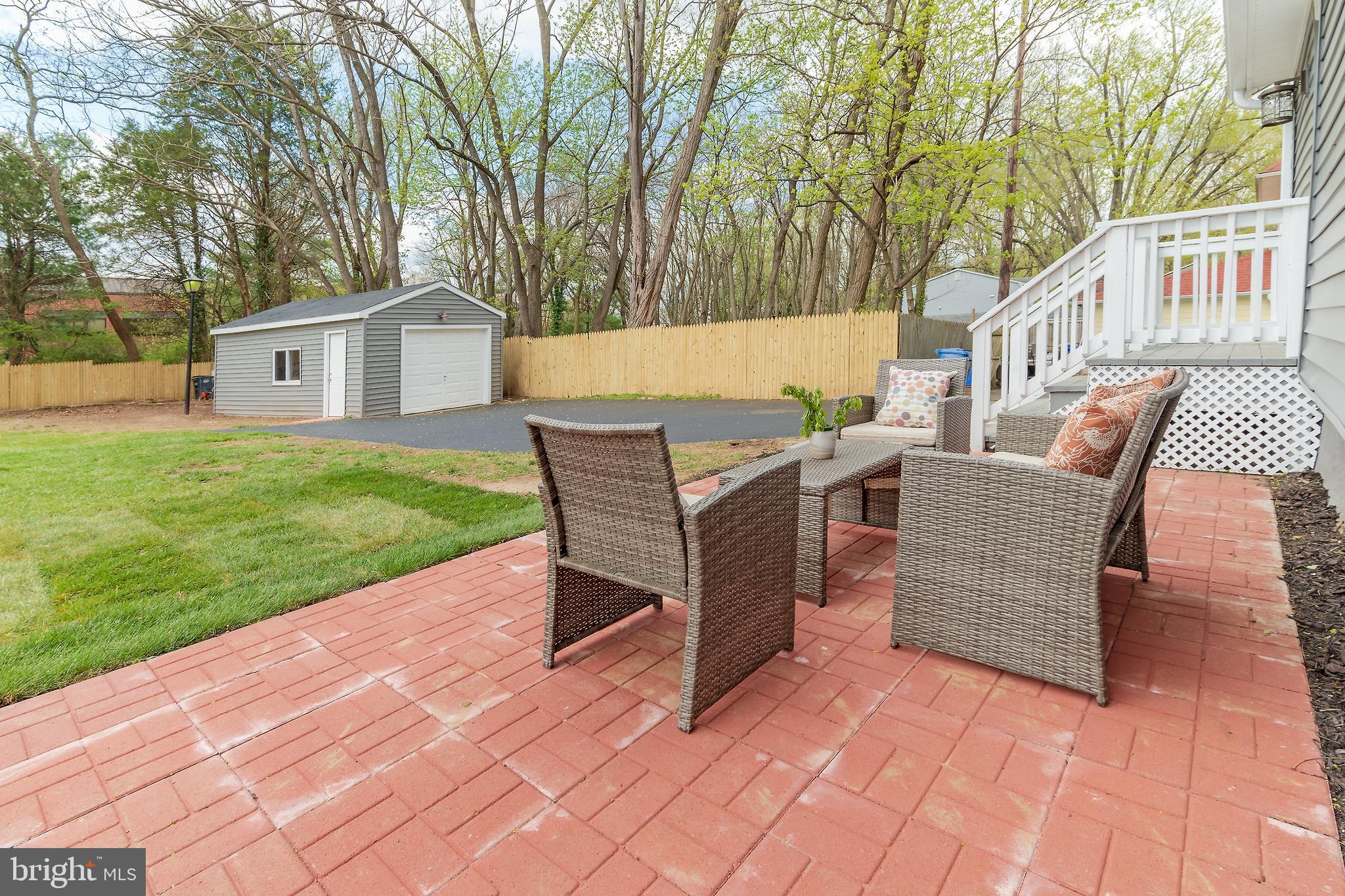 WASHINGTON GROVE - Residential