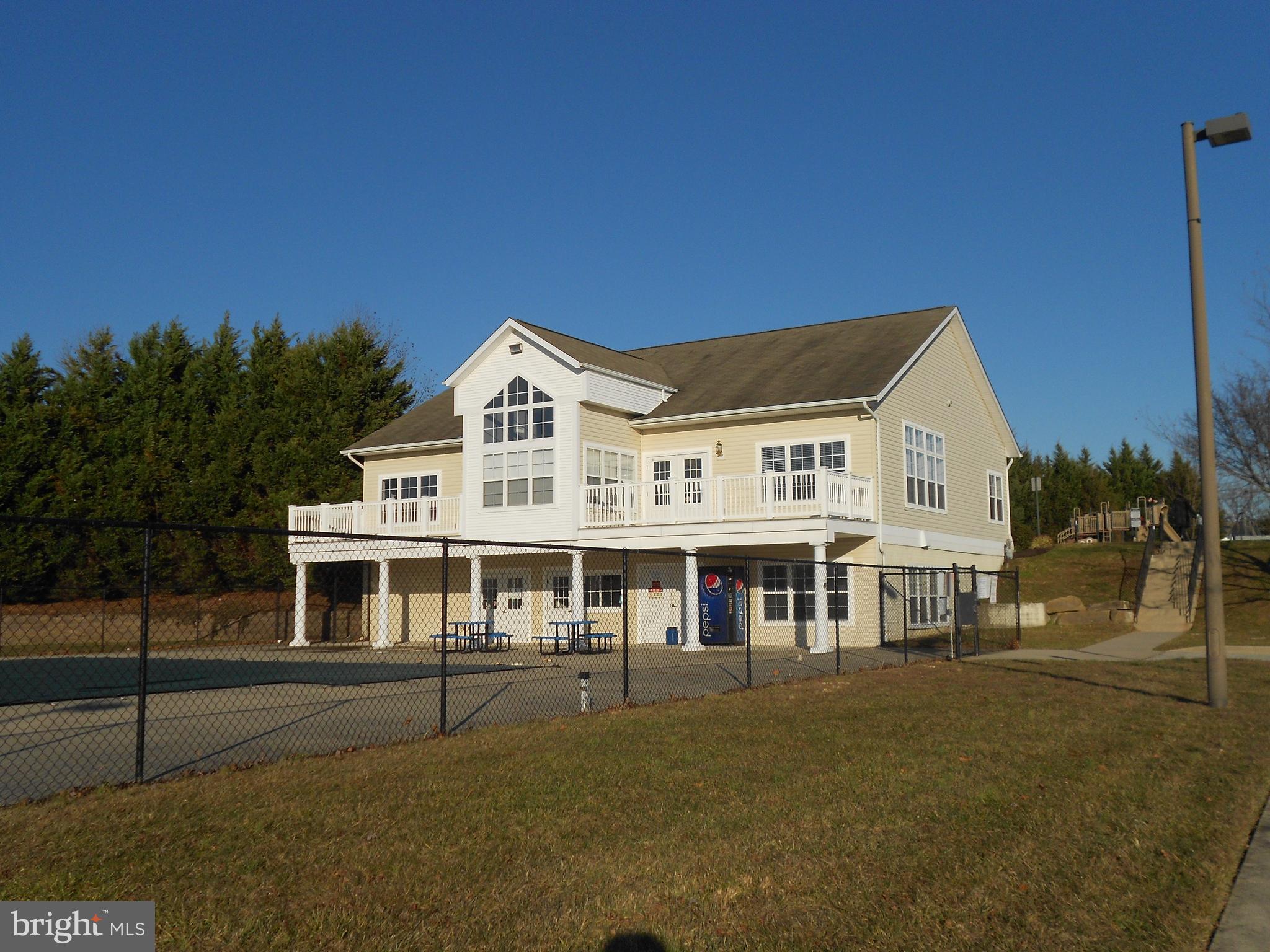 BRIERHILL ESTATES - Residential Lease