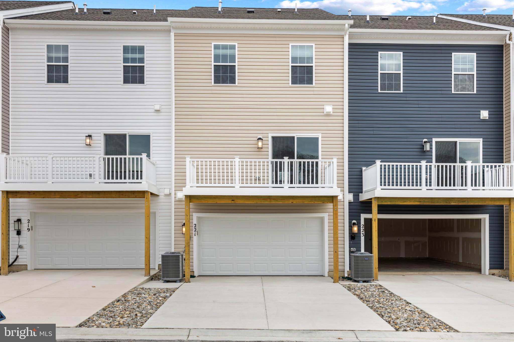 MAGNOLIA LANDING - Residential