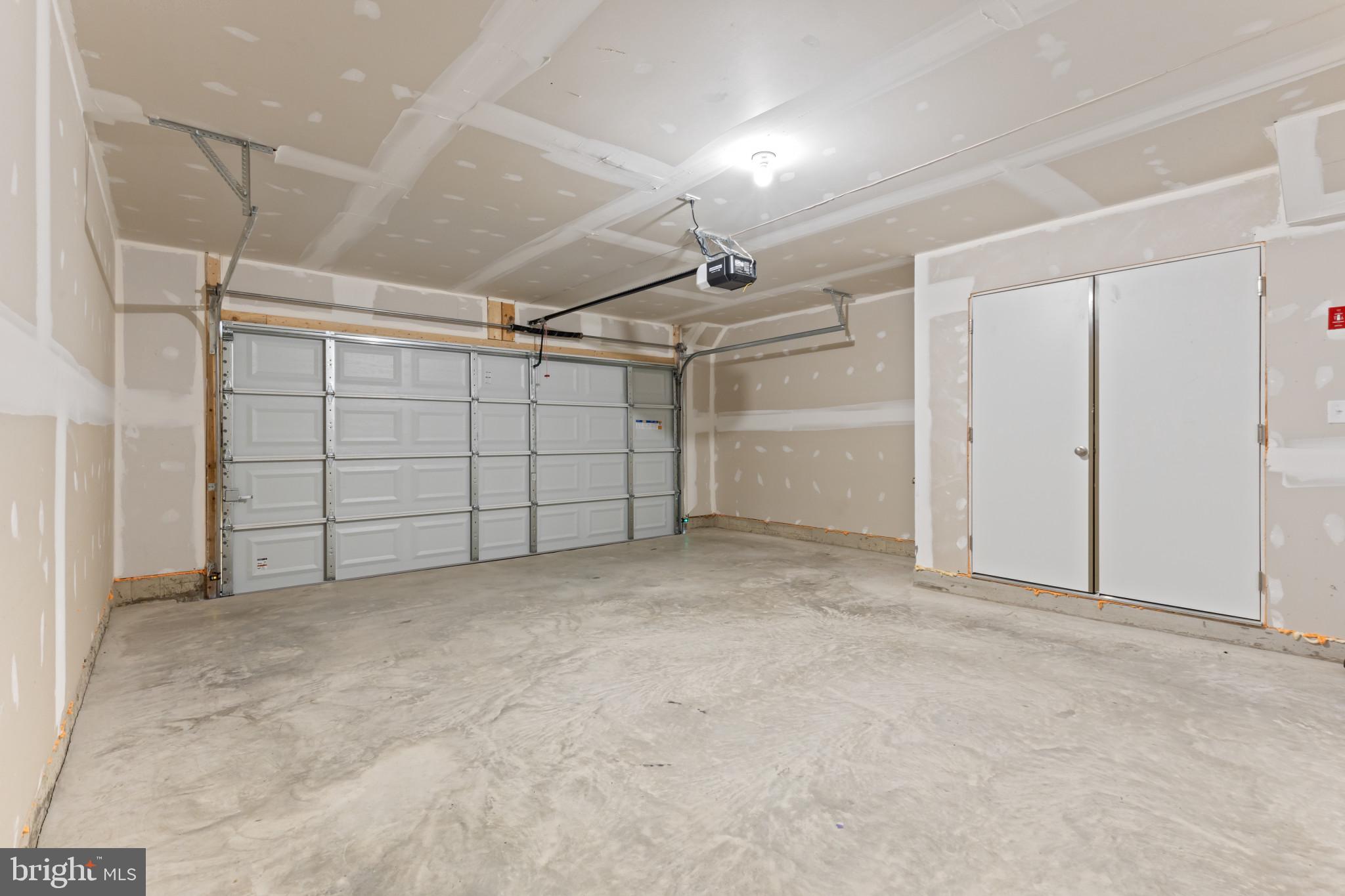 MAGNOLIA LANDING - Residential