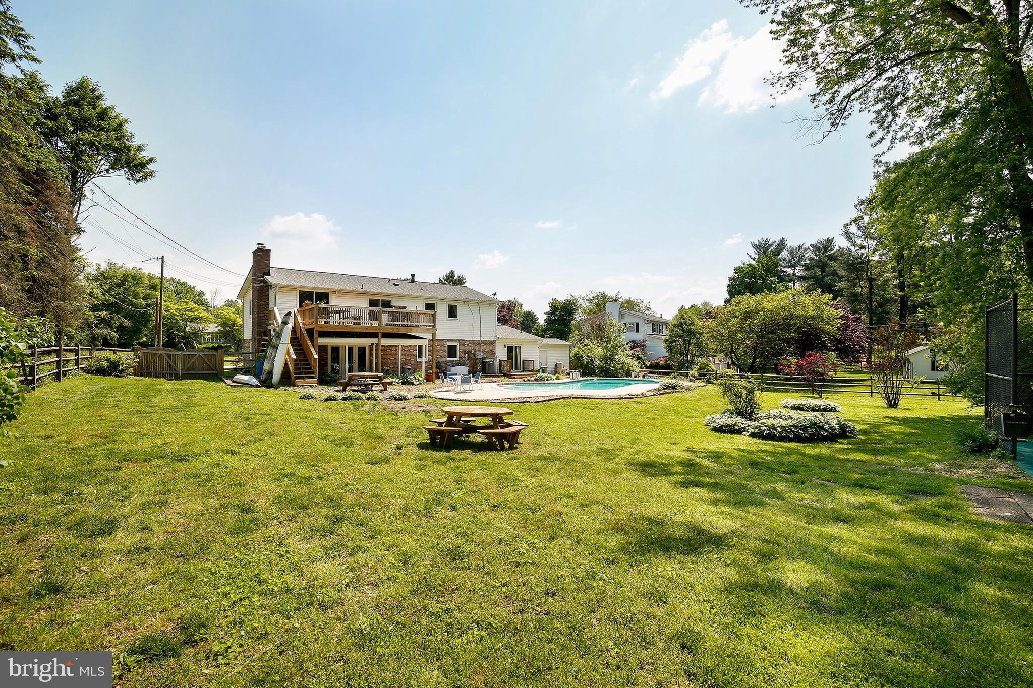 WILTON ACRES - Residential