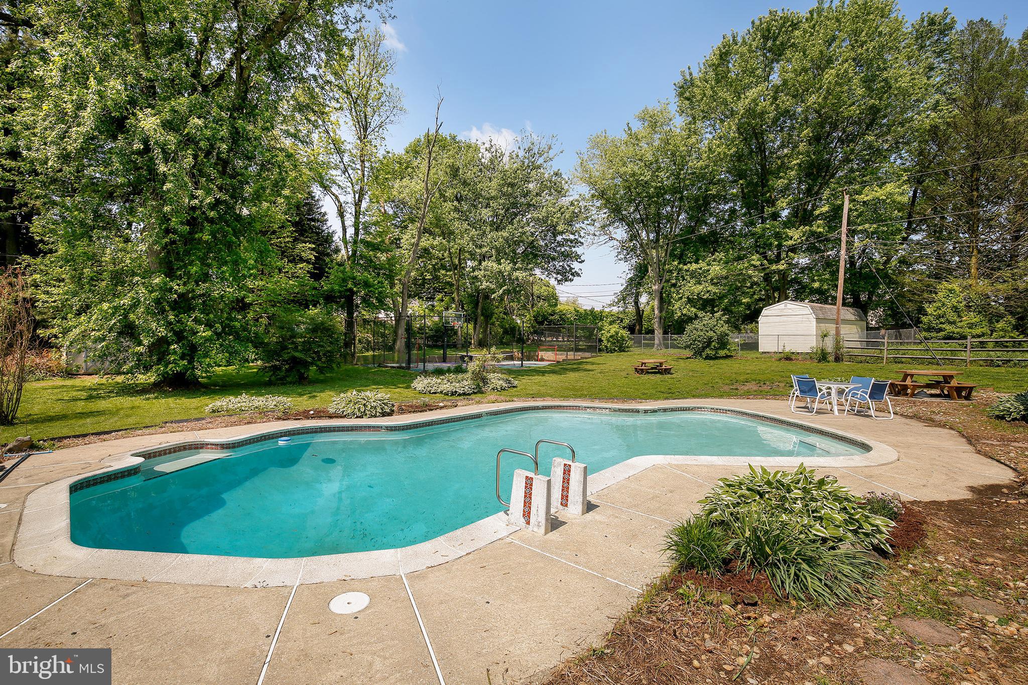 WILTON ACRES - Residential