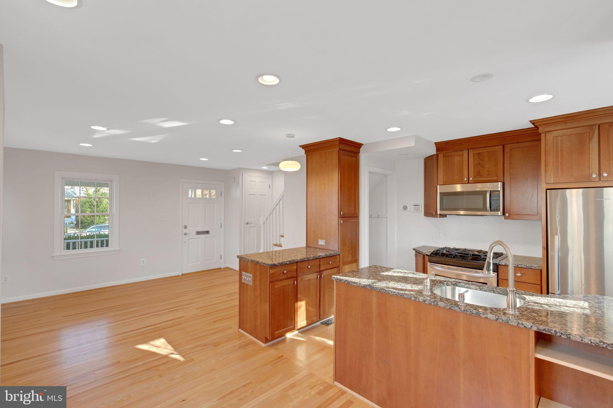 JEFFERSON MANOR - Residential