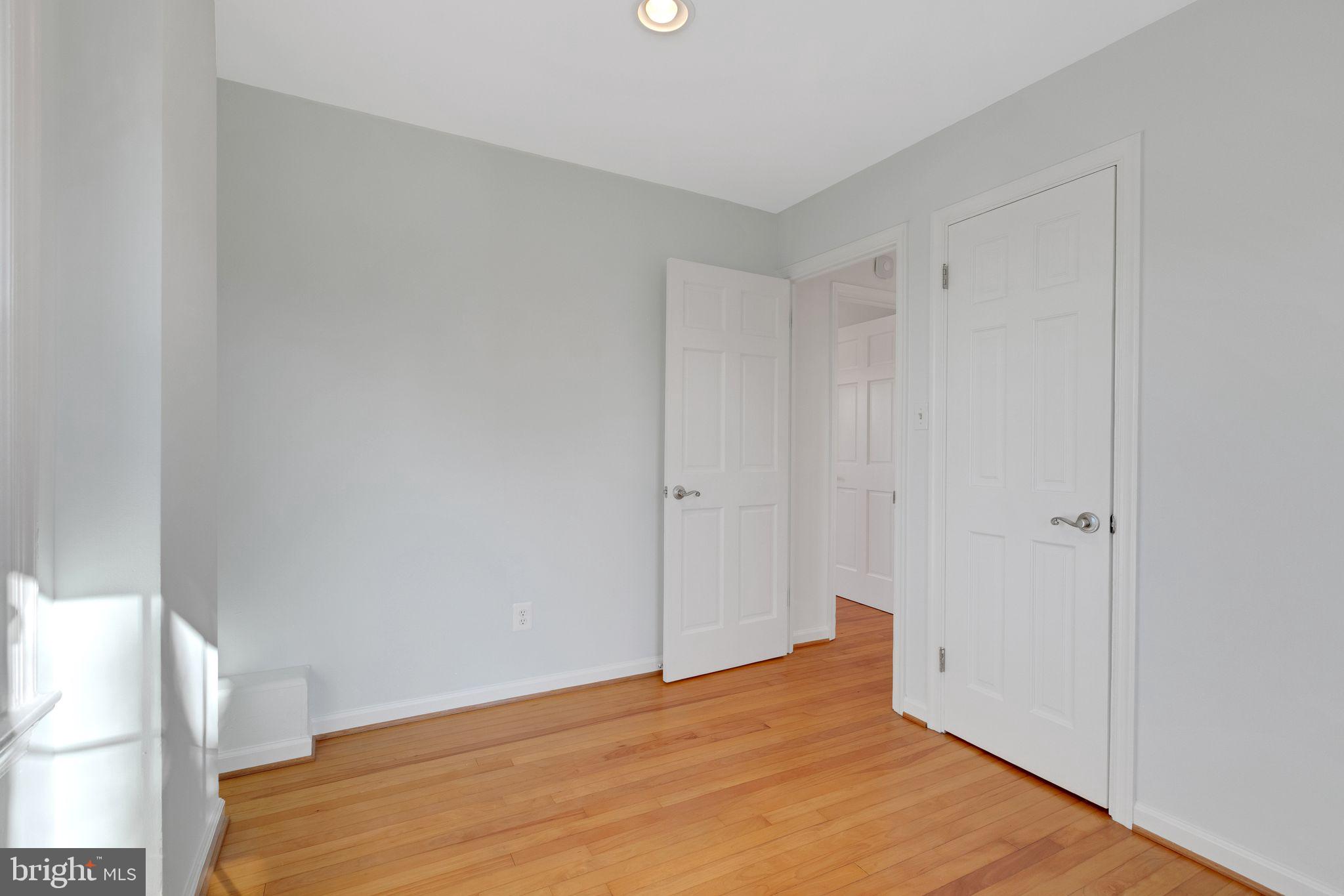 JEFFERSON MANOR - Residential