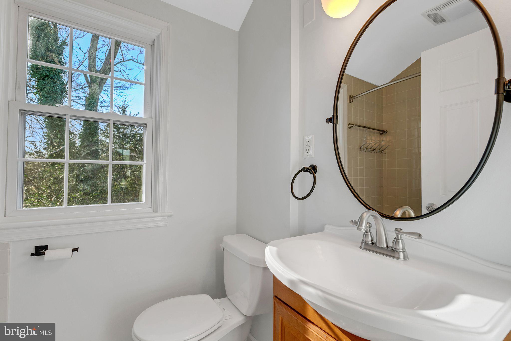 JEFFERSON MANOR - Residential