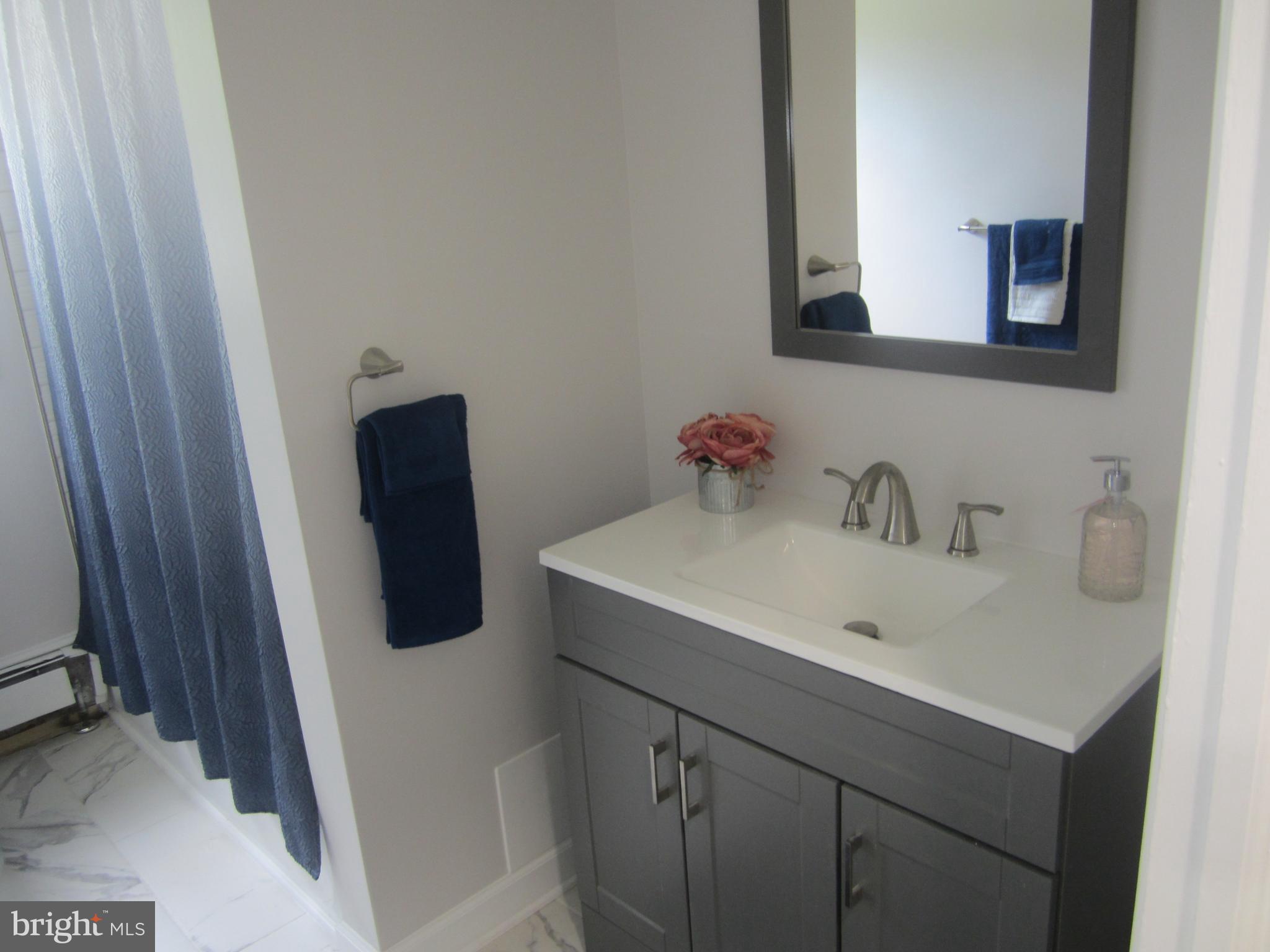 WINDSOR  MILL - Residential