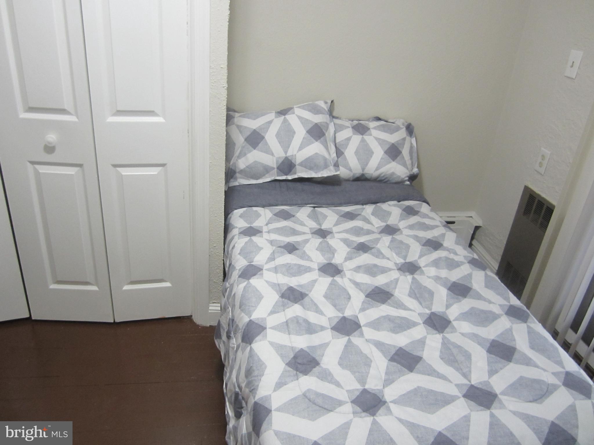 WINDSOR  MILL - Residential