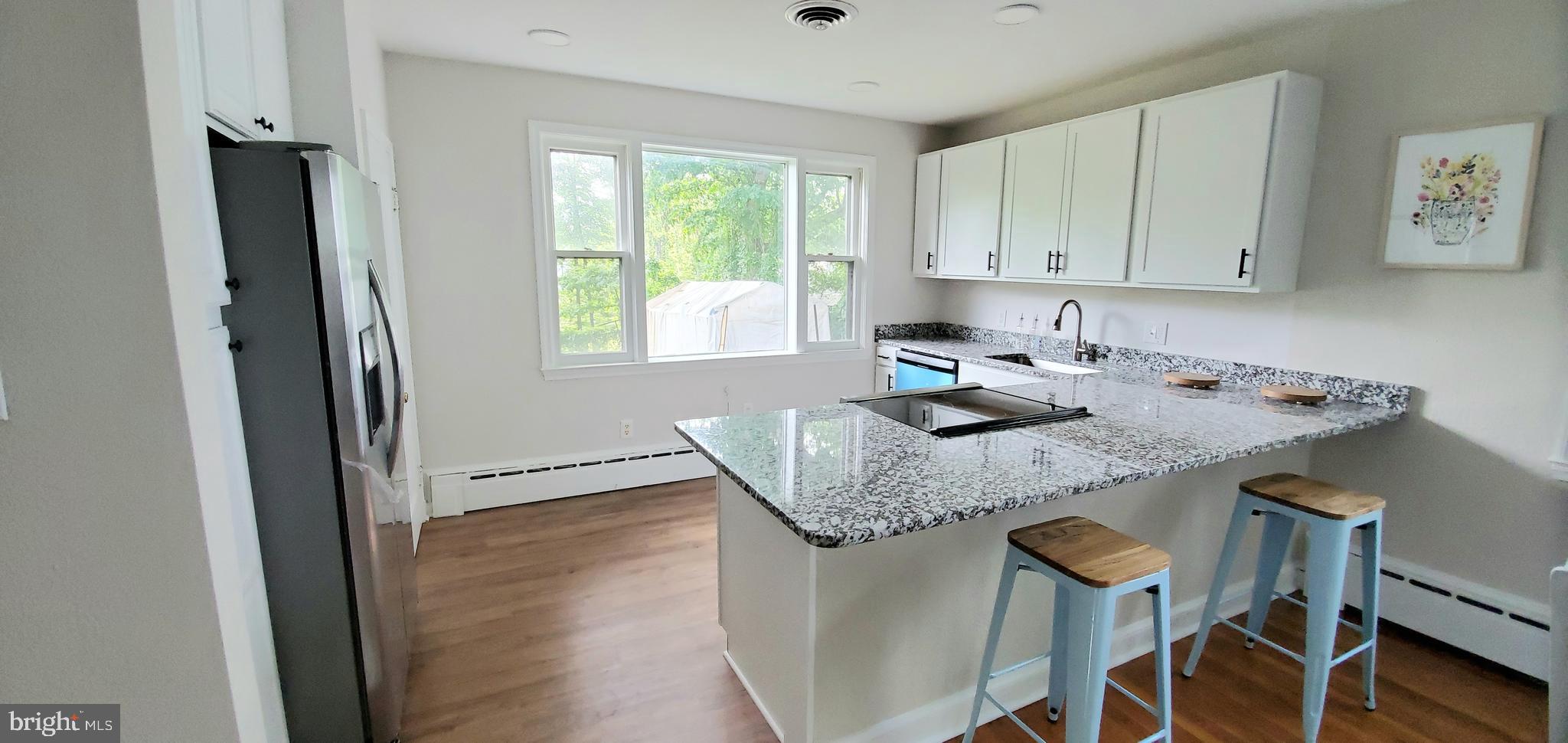 WINDSOR  MILL - Residential