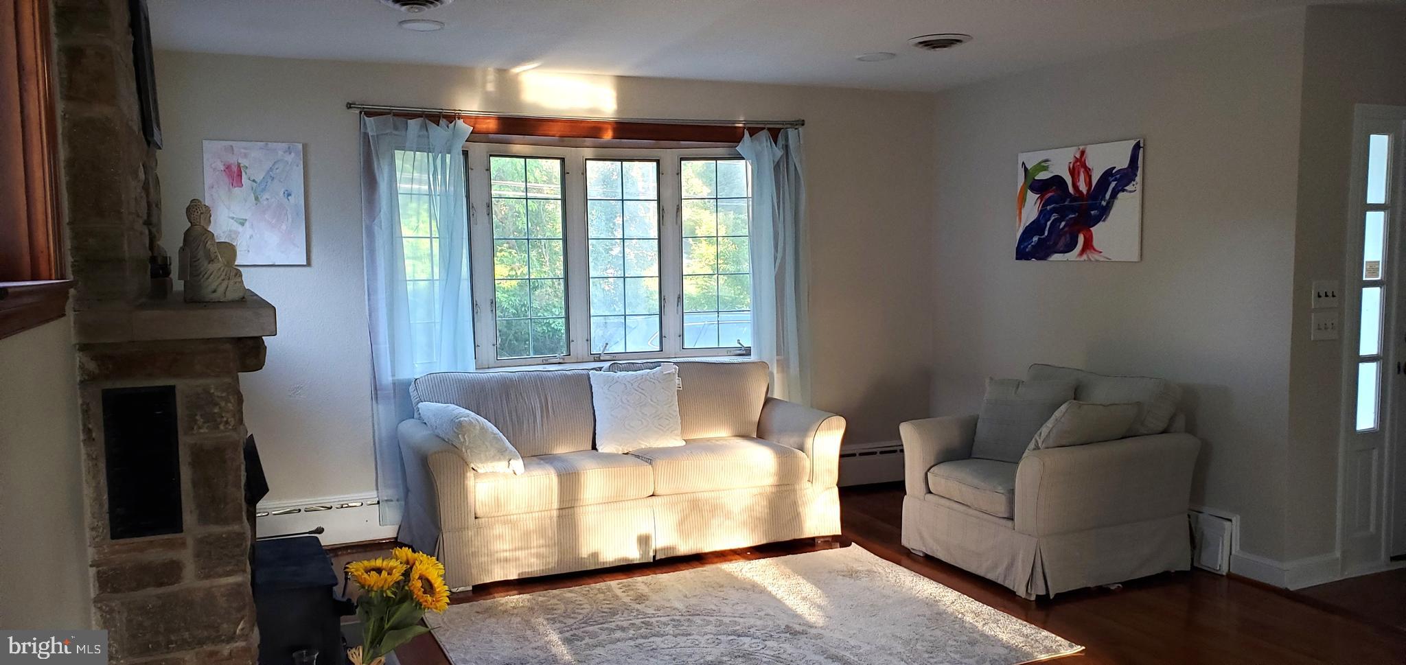 WINDSOR  MILL - Residential