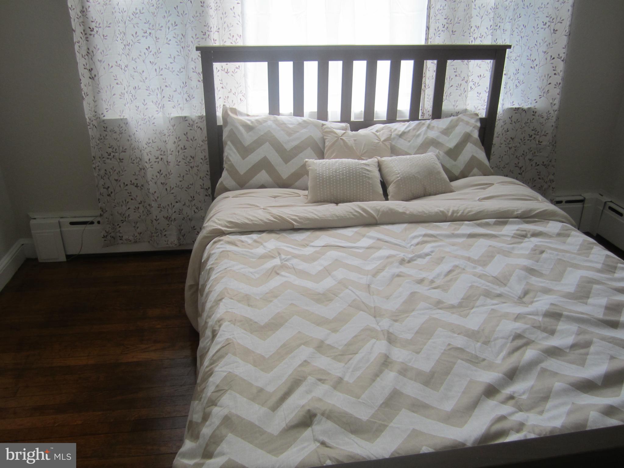 WINDSOR  MILL - Residential