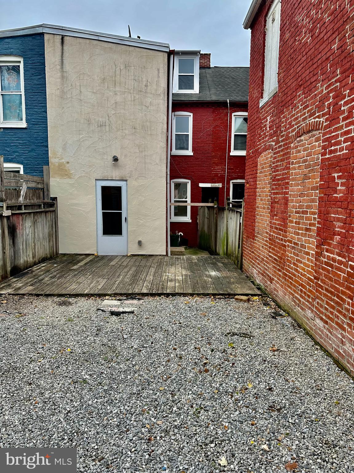 LANCASTER - Residential