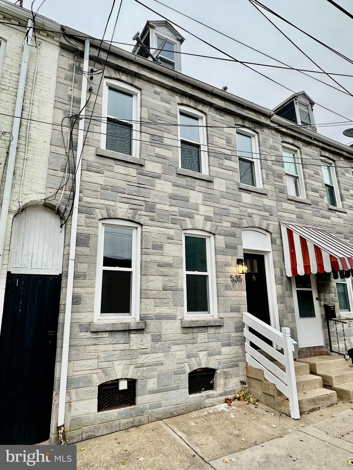 LANCASTER - Residential