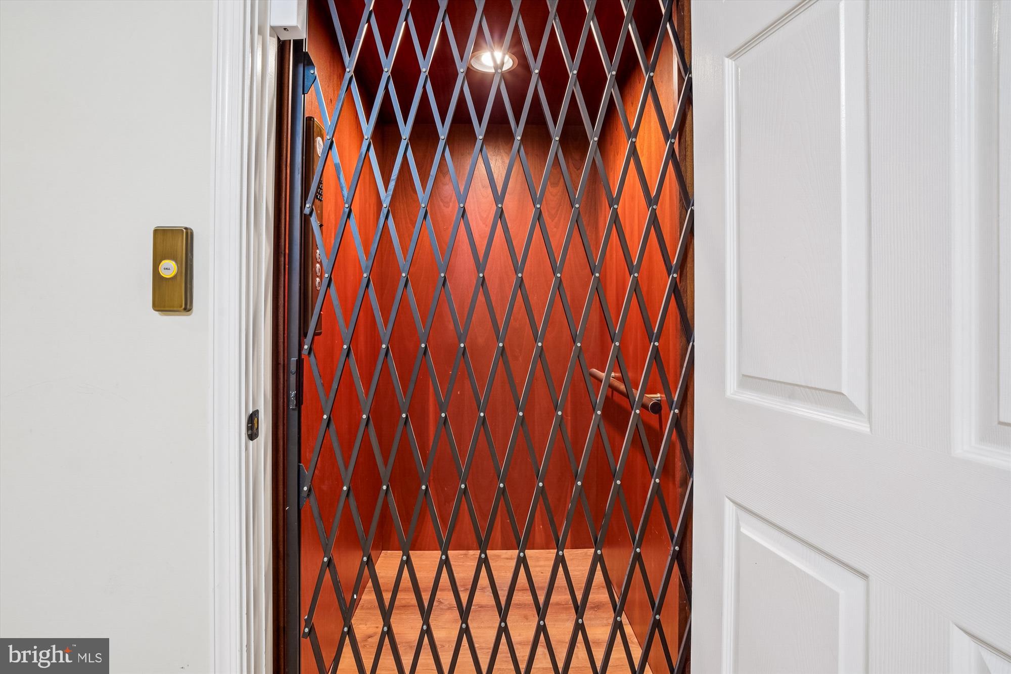 WATERFORD - Residential