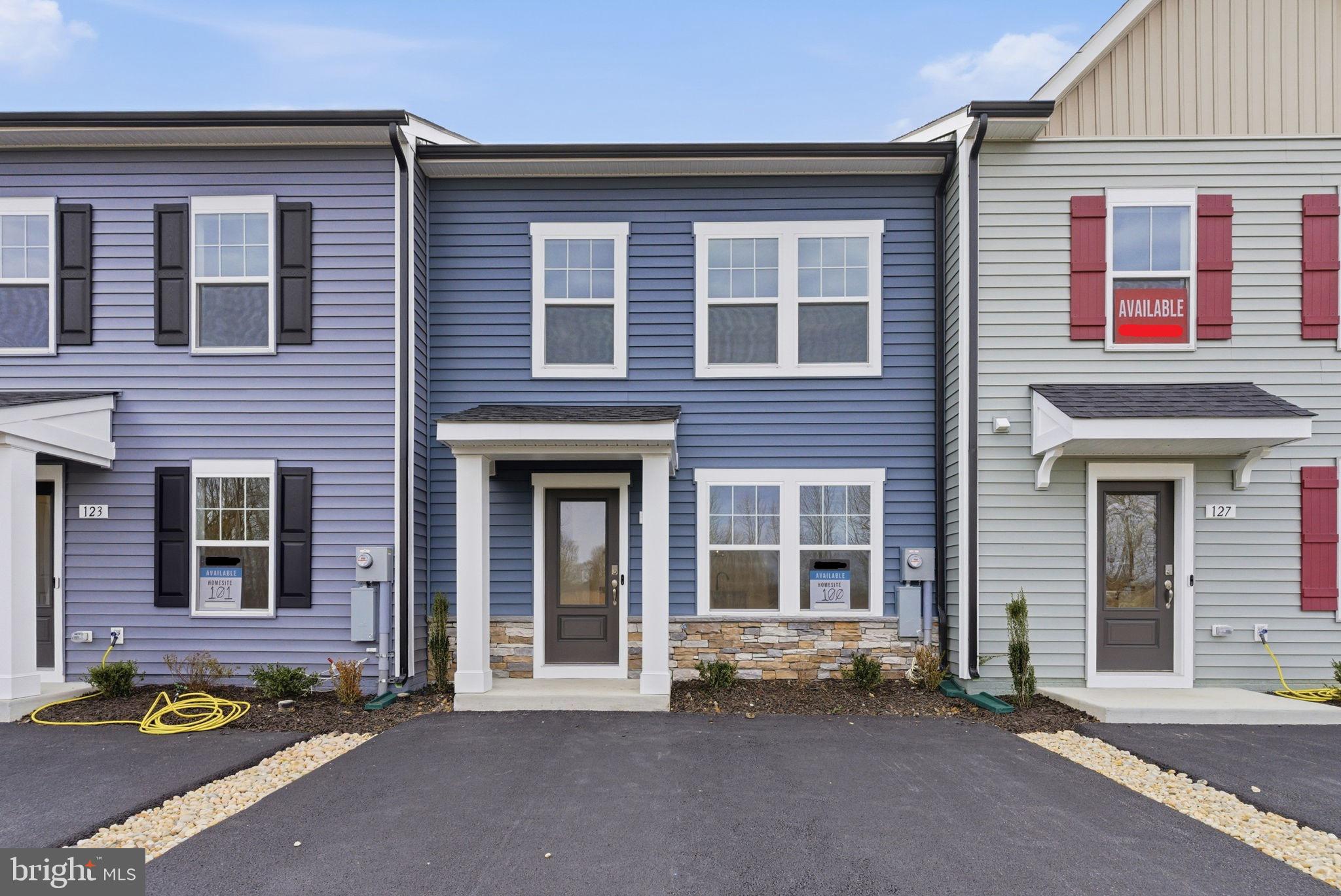 VILLAGES AT COURTHOUSE SQUARE - Residential