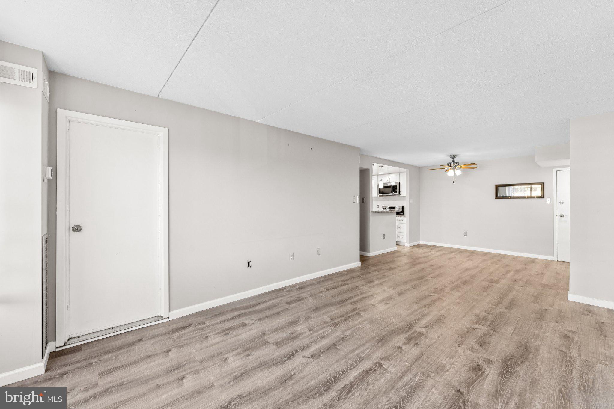 SENTINEL OF LANDMARK - Residential