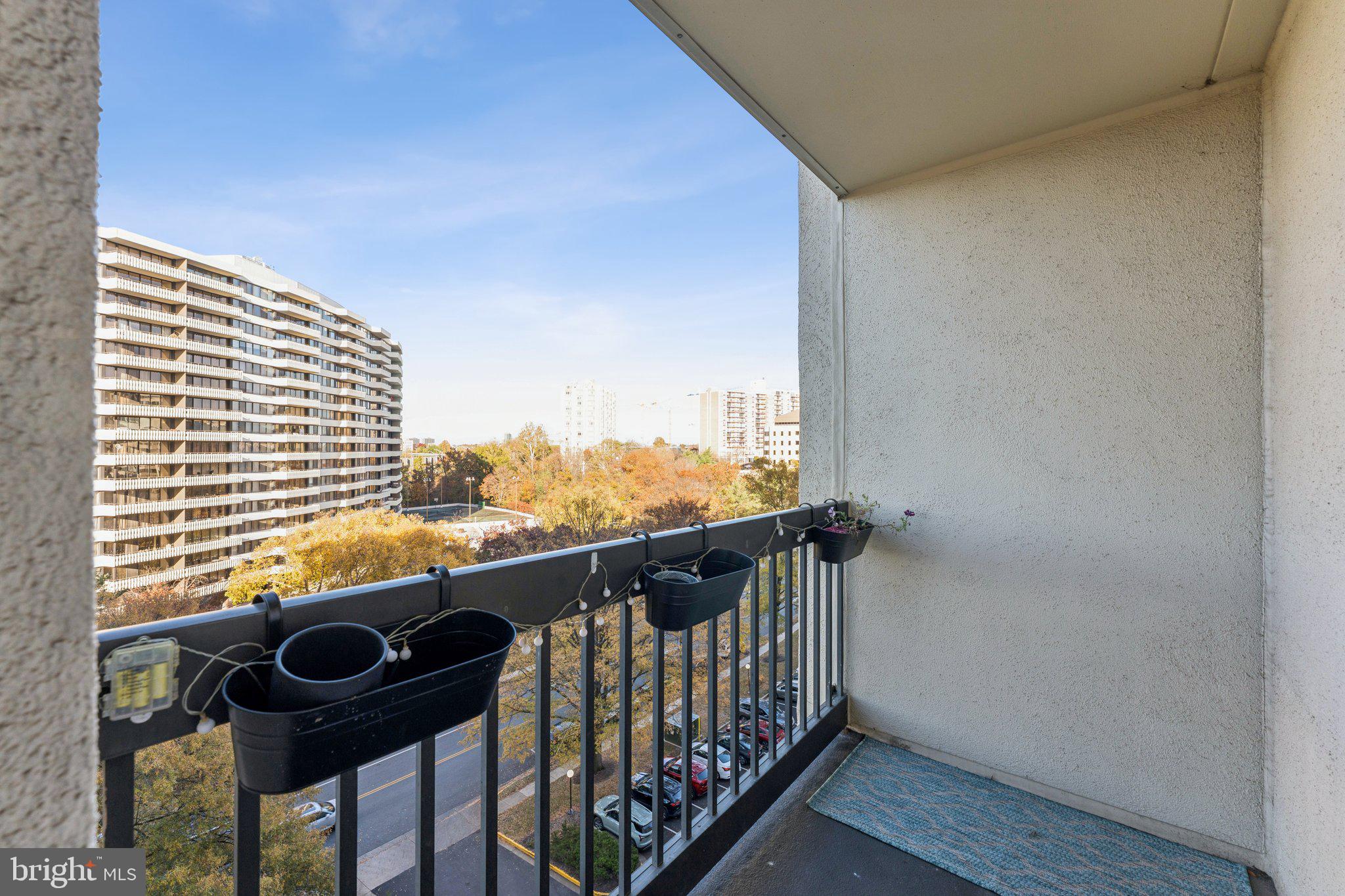 SENTINEL OF LANDMARK - Residential