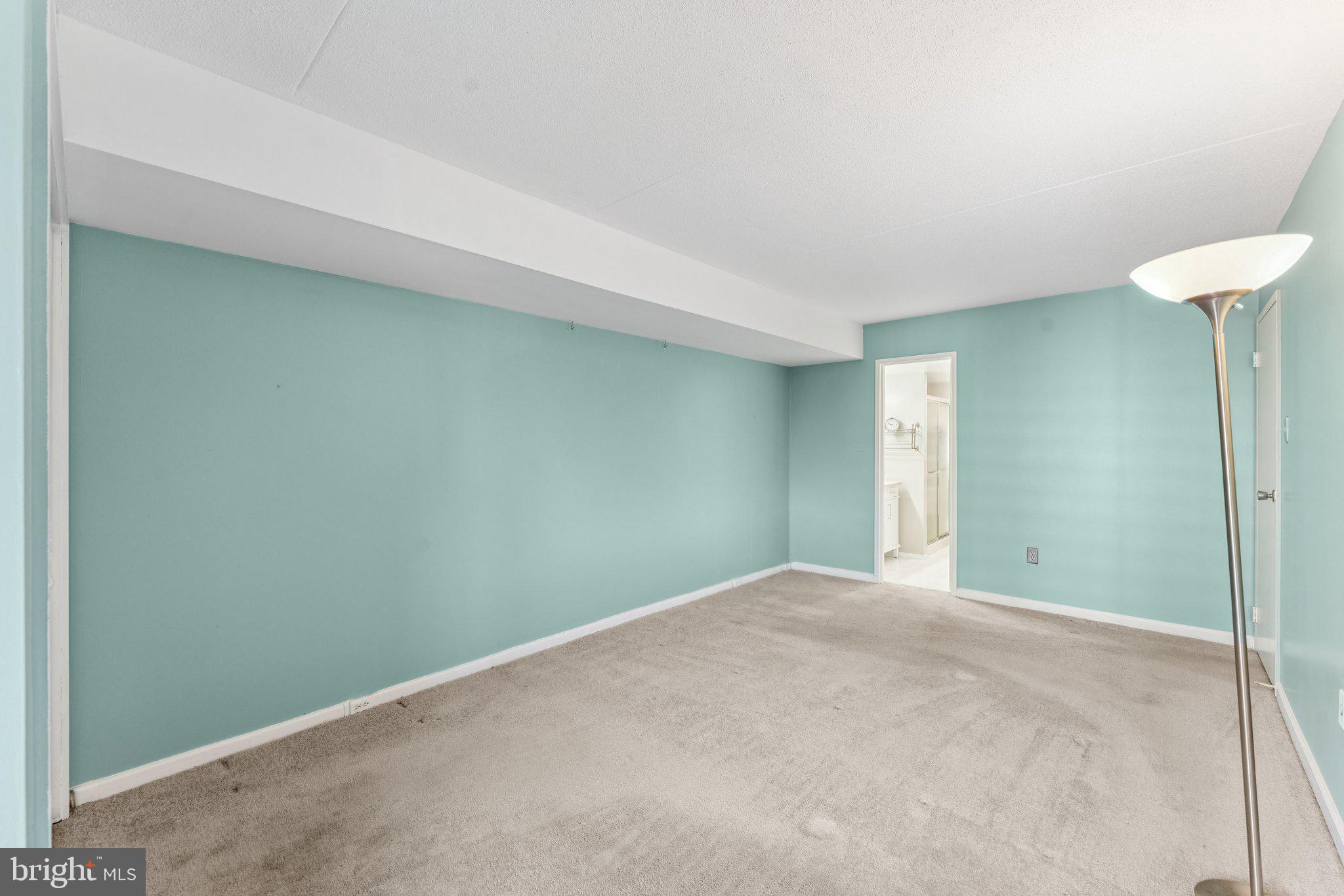 SENTINEL OF LANDMARK - Residential