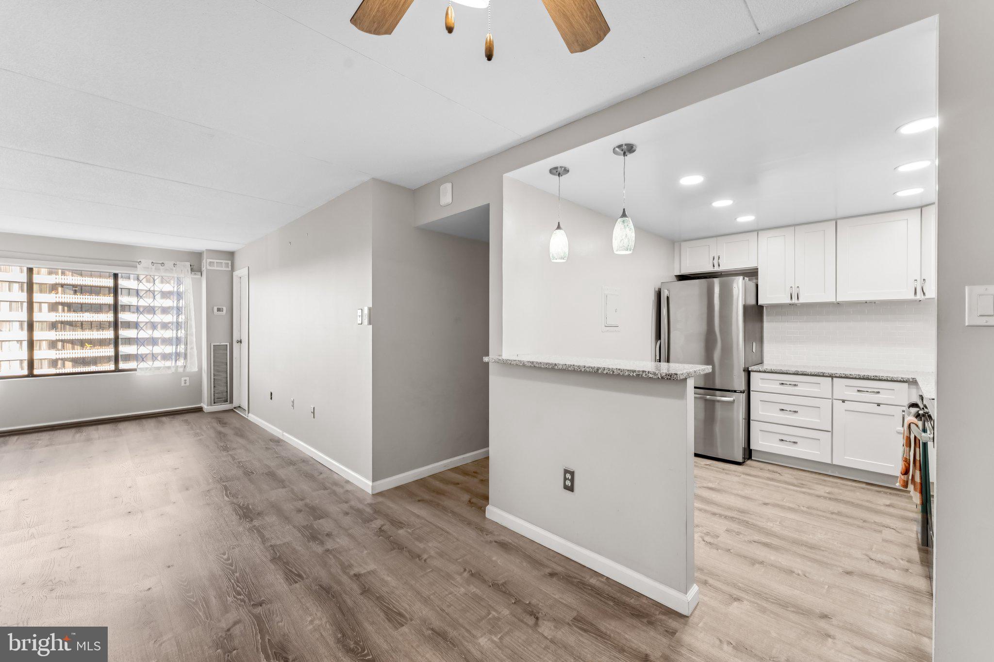 SENTINEL OF LANDMARK - Residential